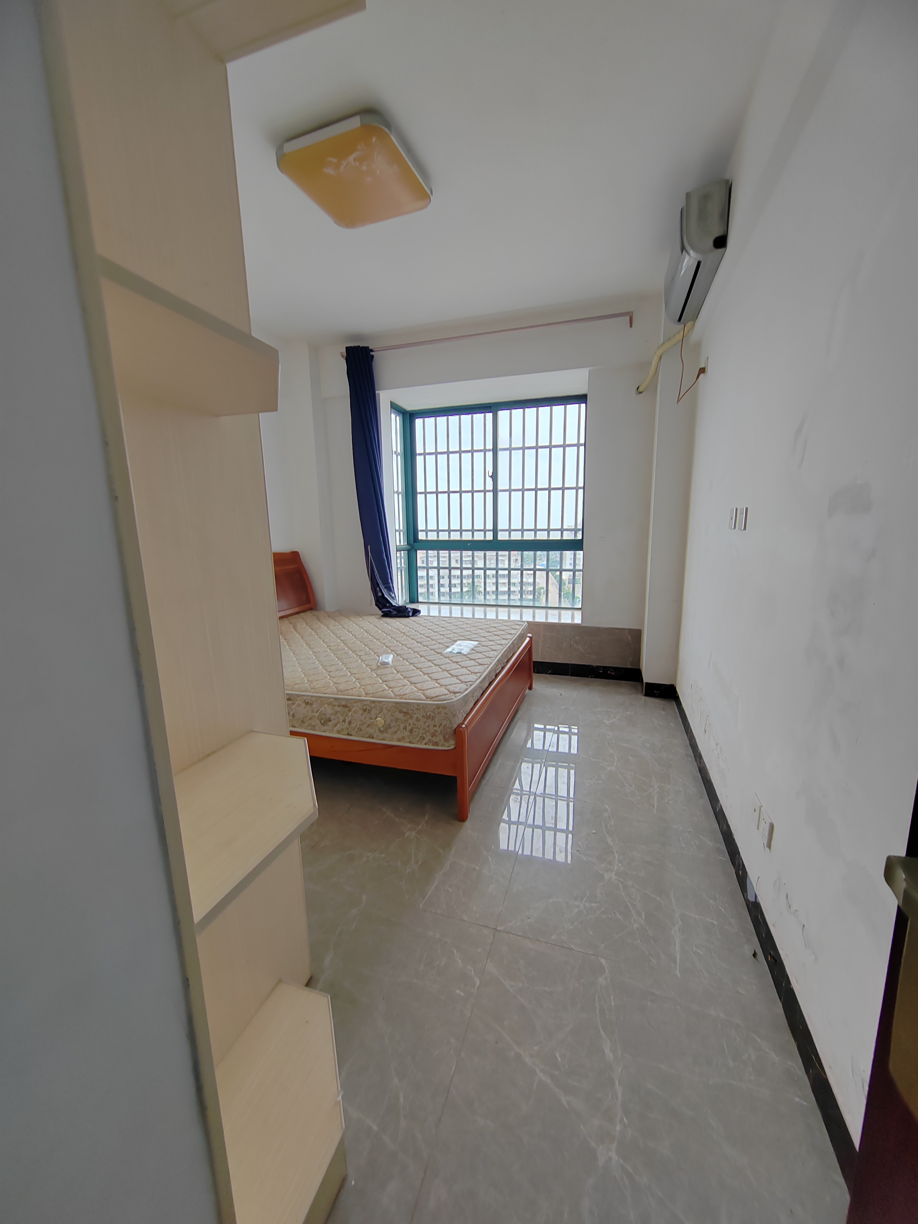 通华小区 2室2厅1卫 2400.0元/月 通华小区 2室2厅1卫 2400.0元/月室内图