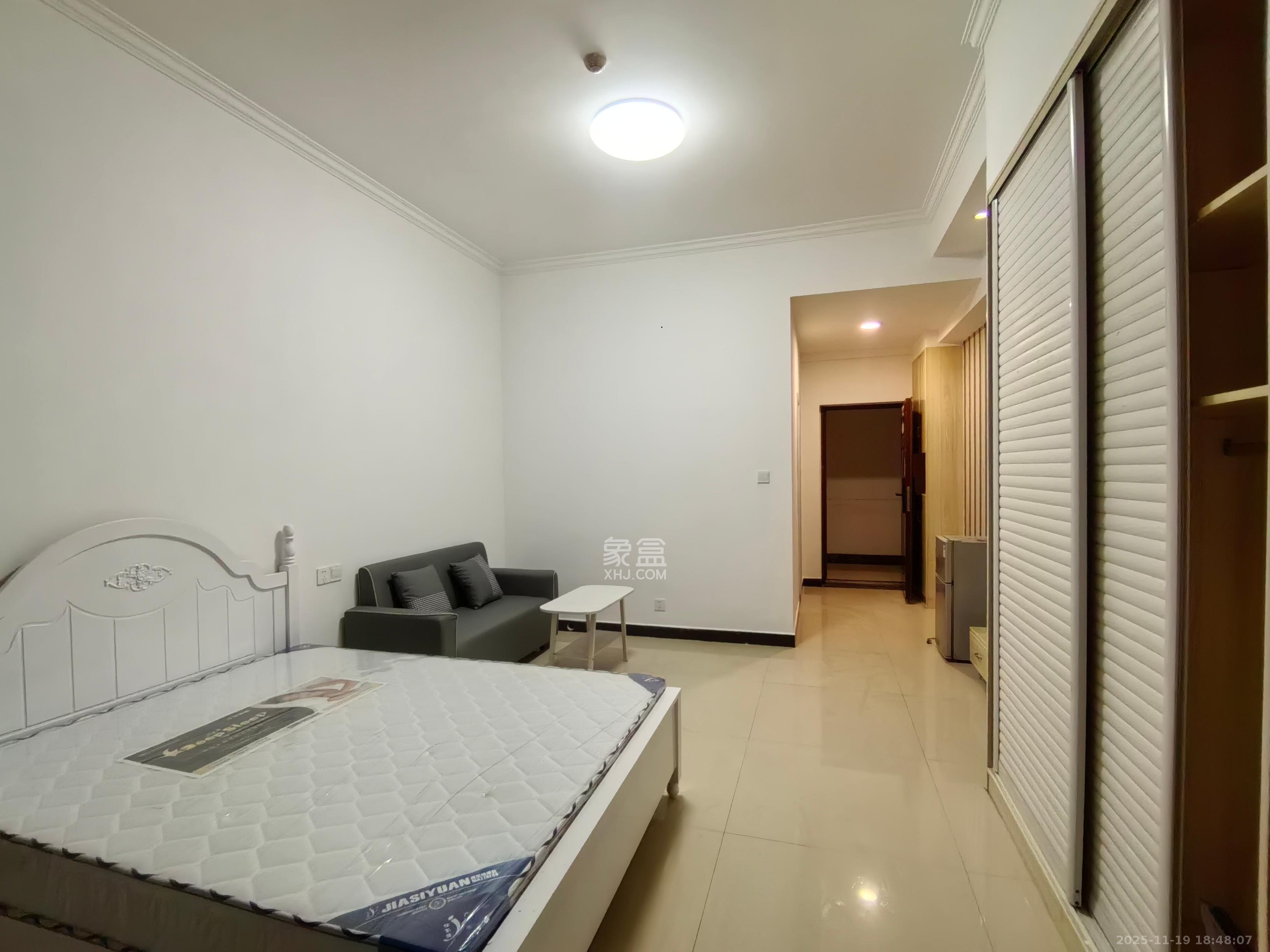 荣盛花语馨苑 1室1厅1卫 1300.0元/月 荣盛花语馨苑 1室1厅1卫 1300.0元/月室内图