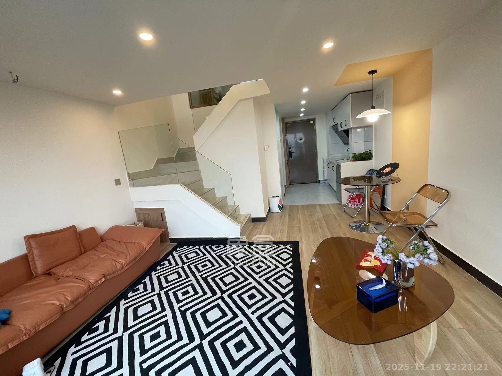 荣盛花语书苑 2室1厅1卫 2000.0元/月 荣盛花语书苑 2室1厅1卫 2000.0元/月室内图