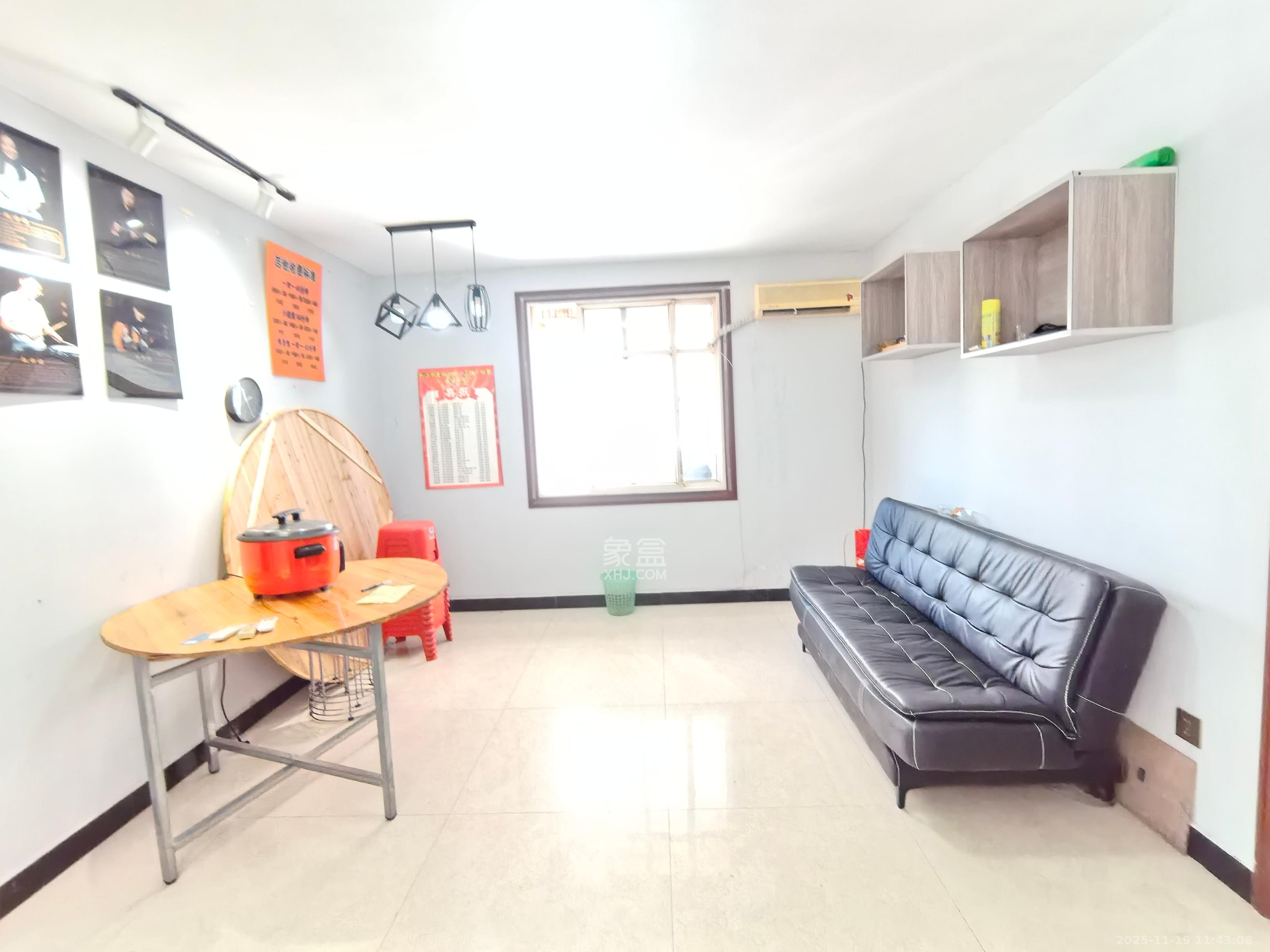 建华综合楼  3室1厅1卫    1500.0元/月室内图