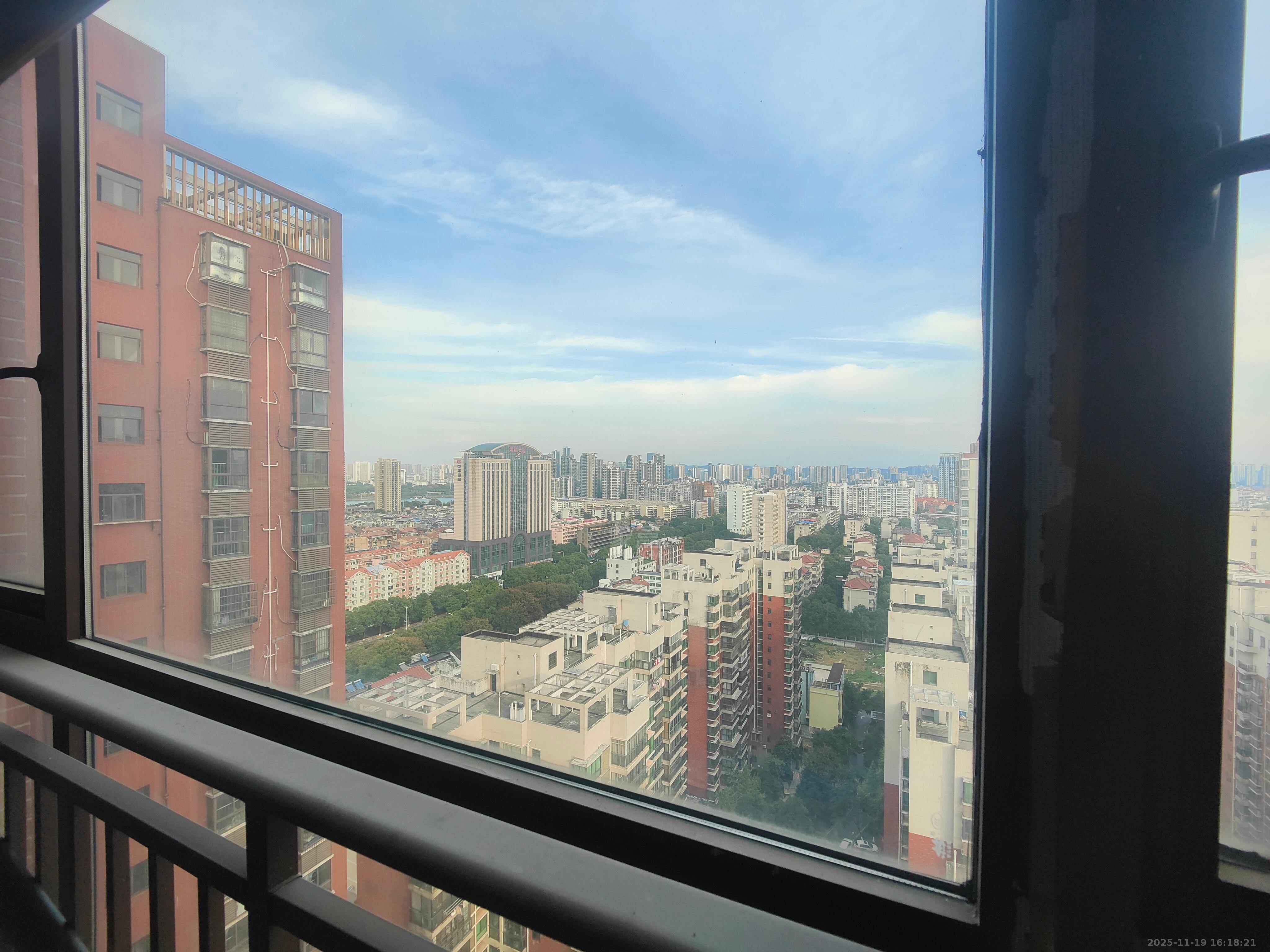 铭逸酒店  3室3厅1卫    3600.0元/月室内图