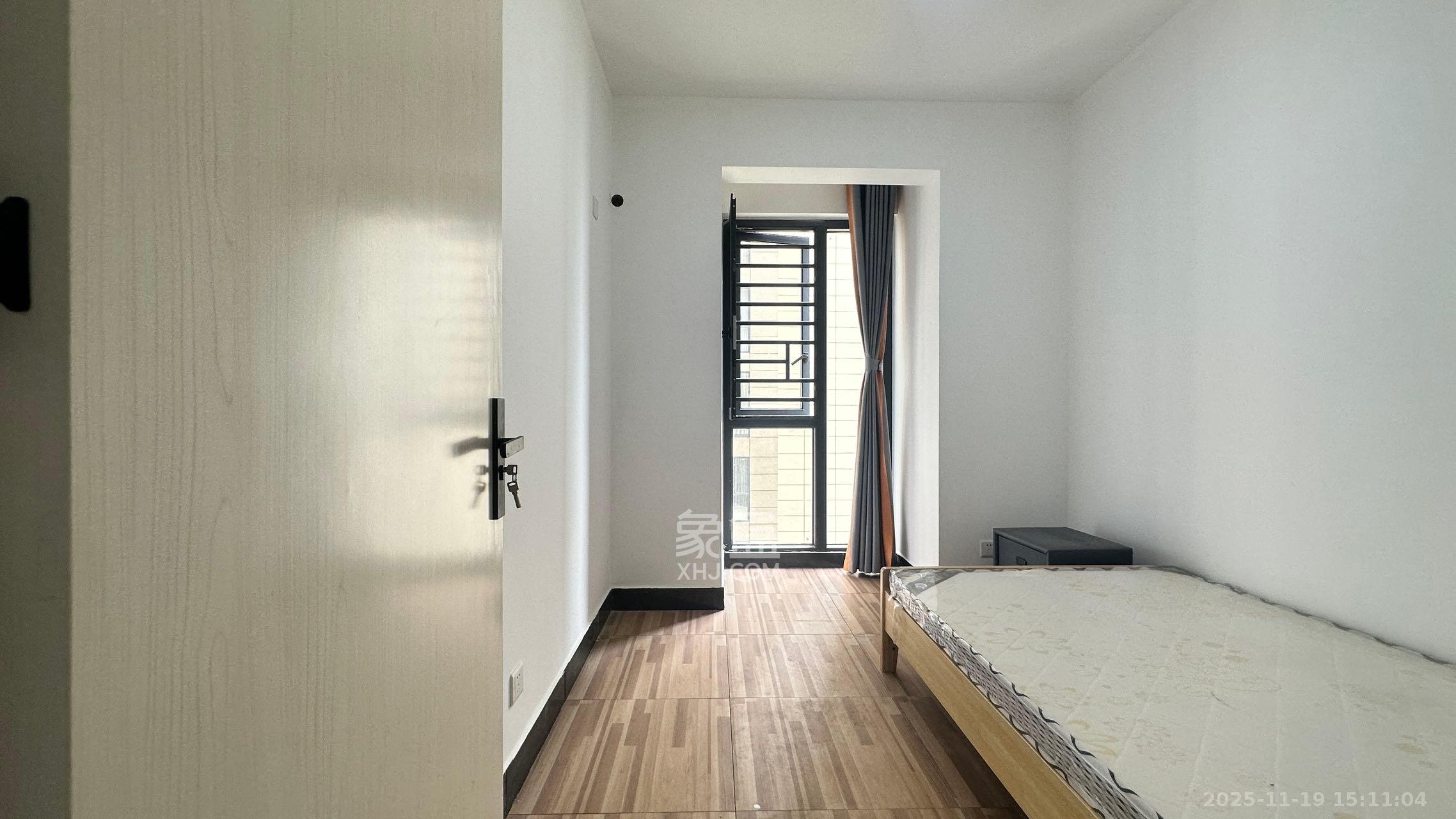 明发阅江悦府 3室2厅1卫 2300.0元/月 明发阅江悦府 3室2厅1卫 2300.0元/月室内图