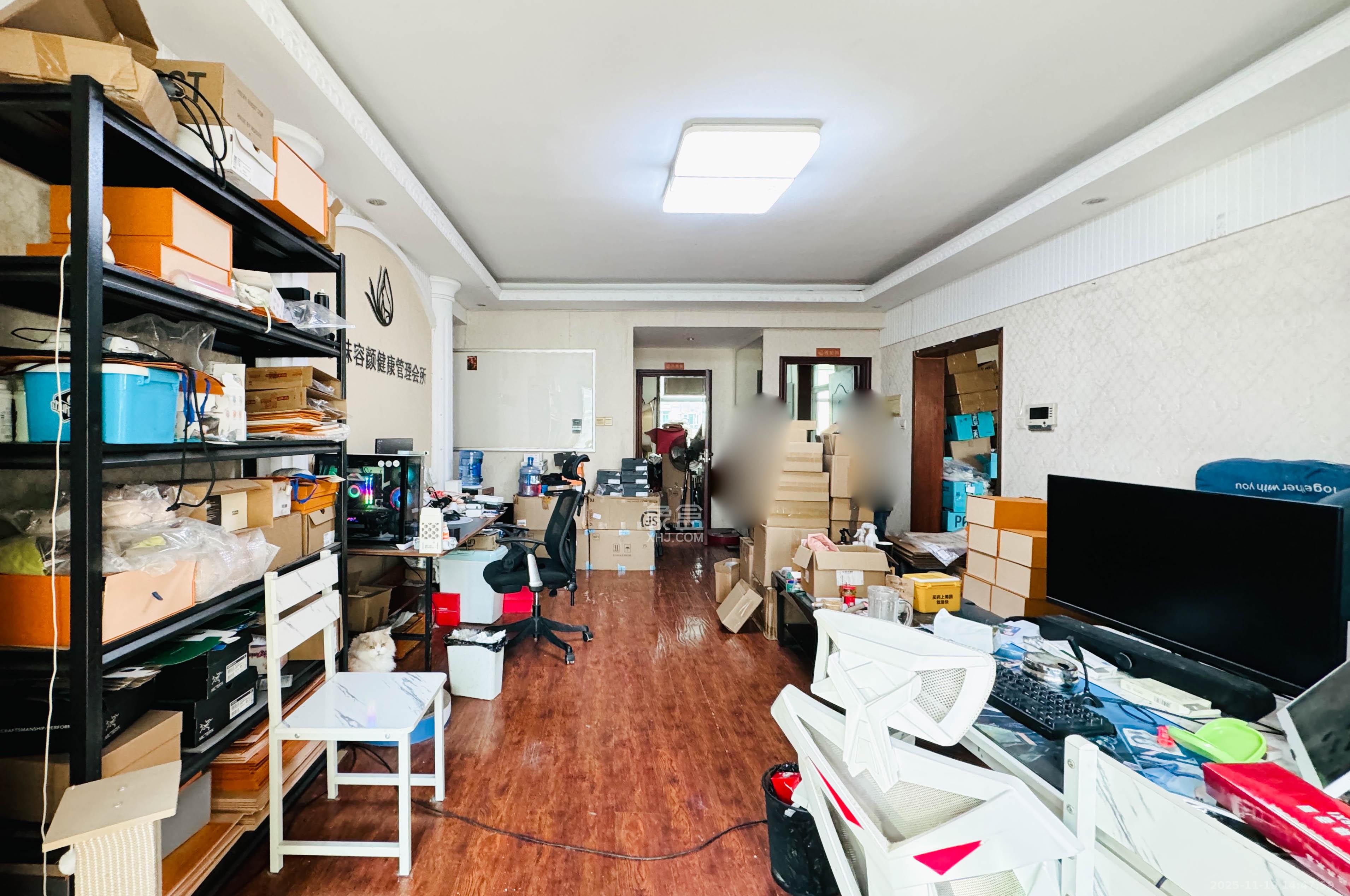 格林星城 4室2厅2卫 128.0万 格林星城 4室2厅2卫 128.0万客厅