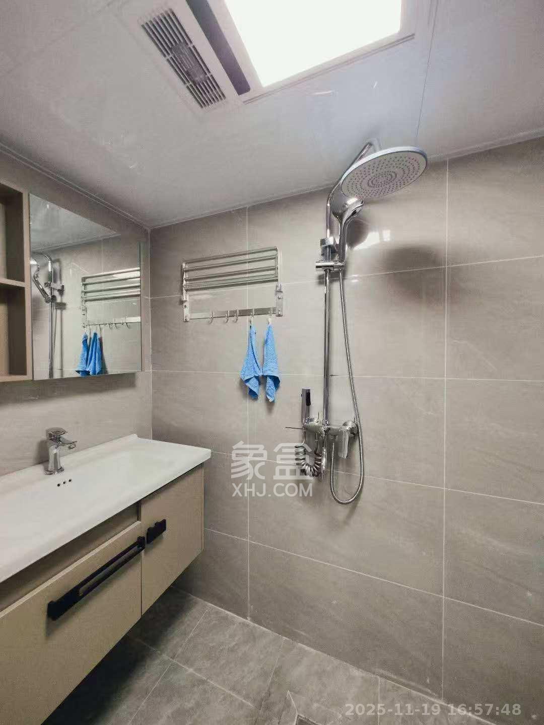 清控湖山雅居北区  2室1厅1卫    1850.0元/月室内图