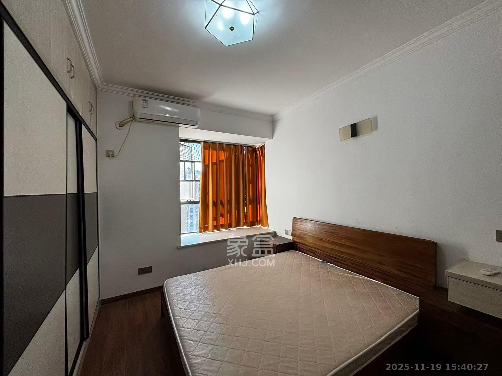 玛丽的花园(金色阳光家园) 3室2厅2卫 2000.0元/月 玛丽的花园(金色阳光家园) 3室2厅2卫 2000.0元/月室内图