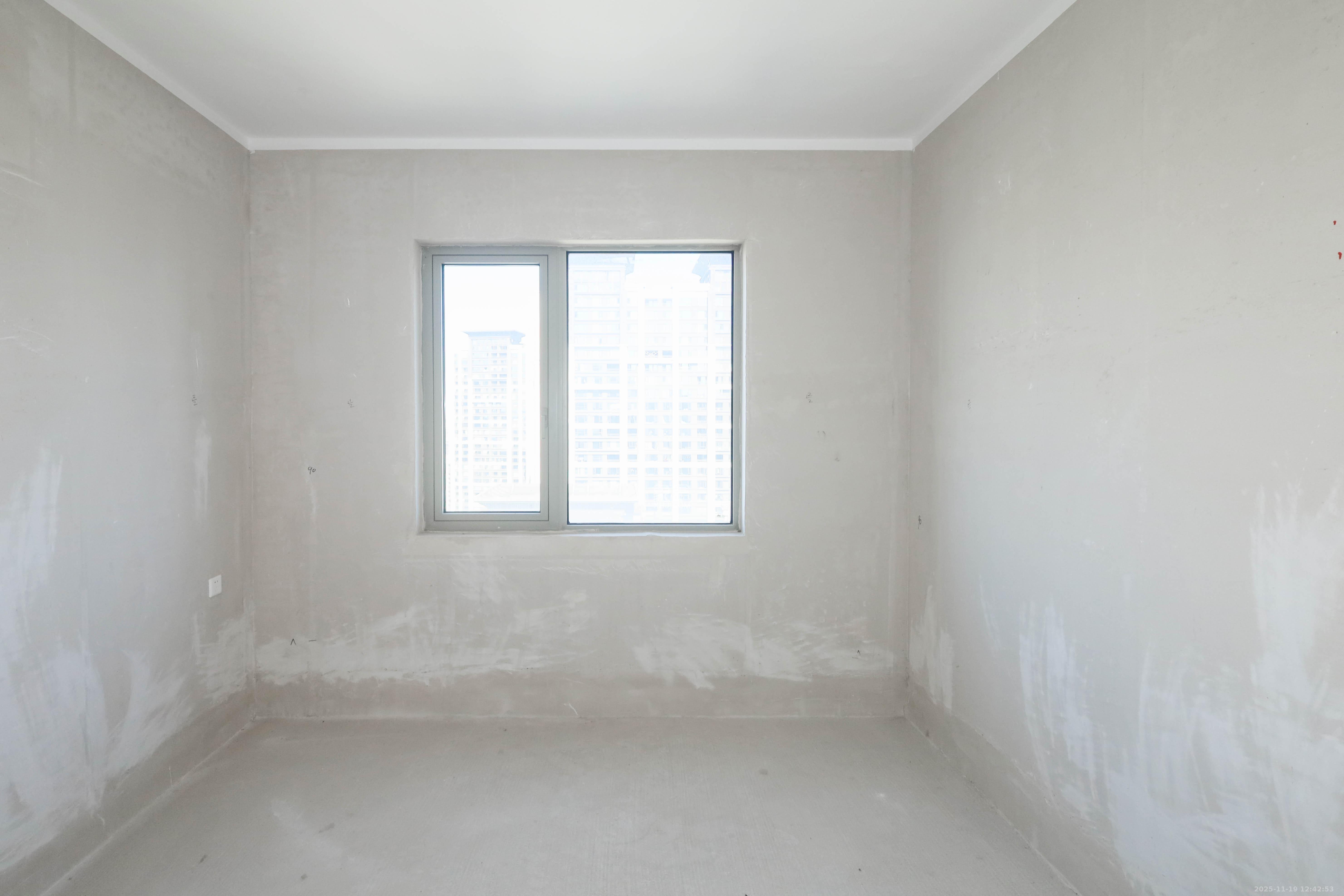 梅溪华府（新城金茂梦想华府）  4室2厅3卫    239.8万卧室