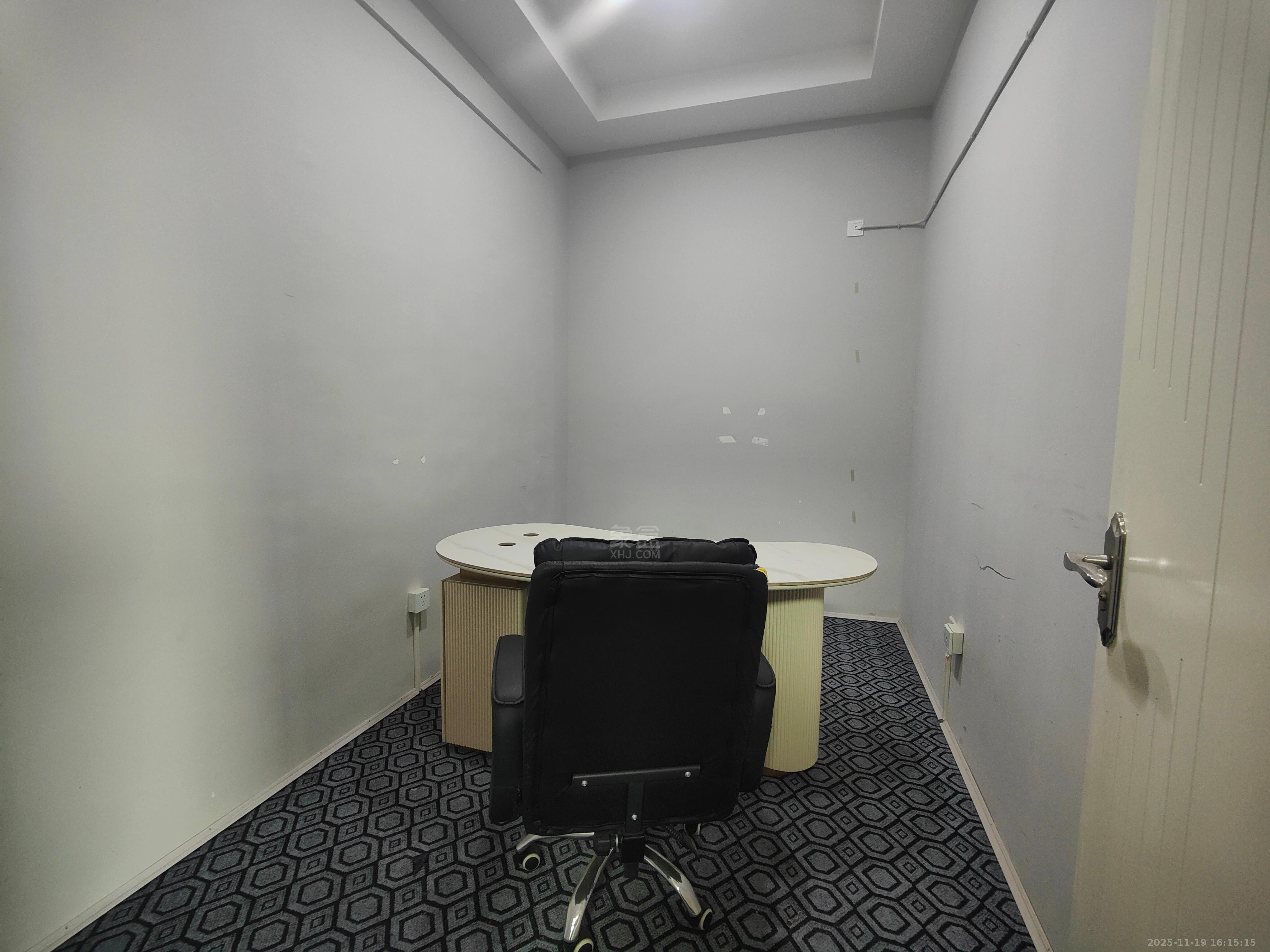 铭逸酒店 3室1厅1卫 2600.0元/月 铭逸酒店 3室1厅1卫 2600.0元/月室内图