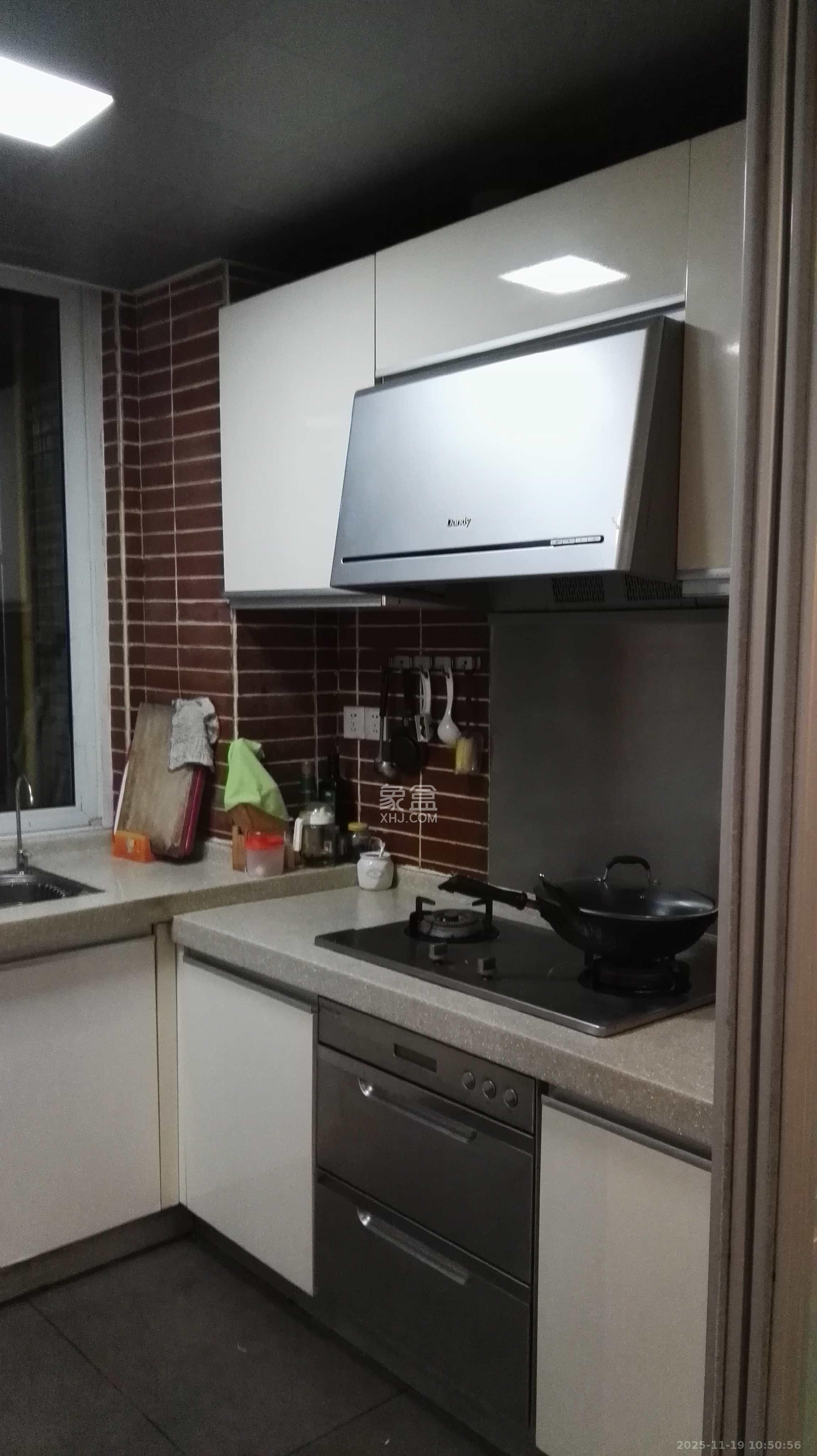 金碧文华 2室2厅1卫 2000.0元/月 金碧文华 2室2厅1卫 2000.0元/月室内图