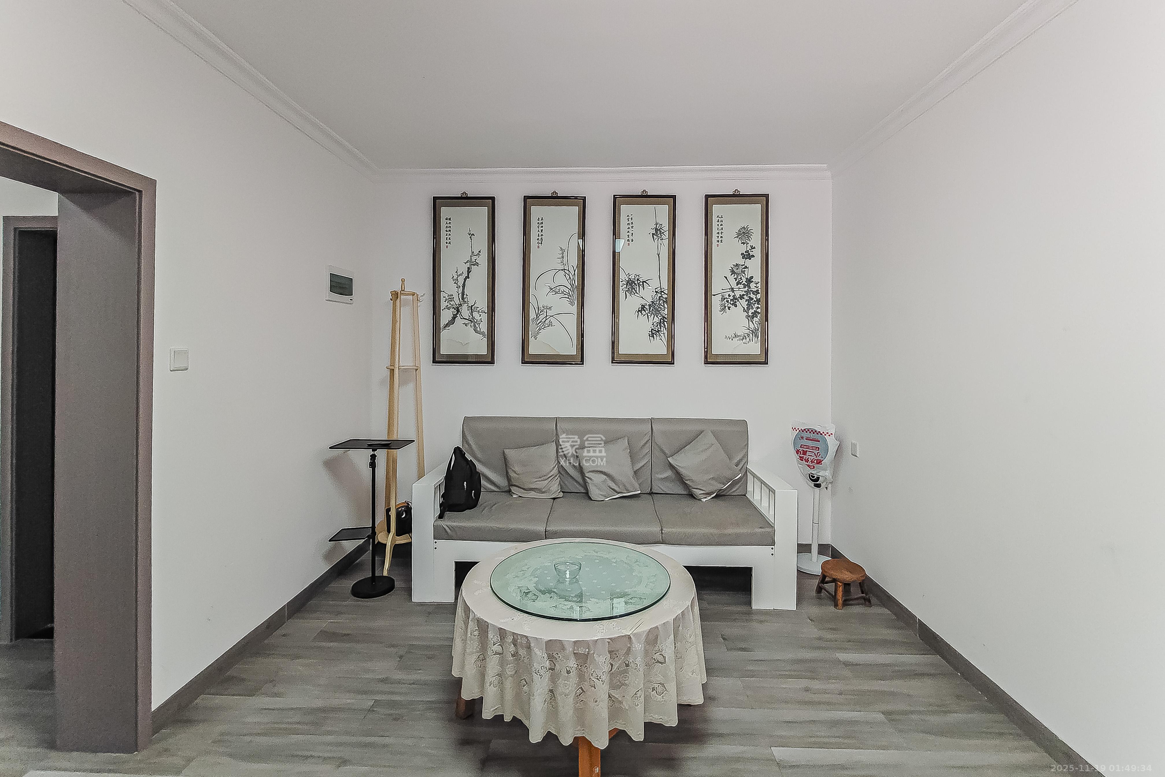 省肉食水产总公司宿舍 3室1厅1卫 65.0万 省肉食水产总公司宿舍 3室1厅1卫 65.0万客厅