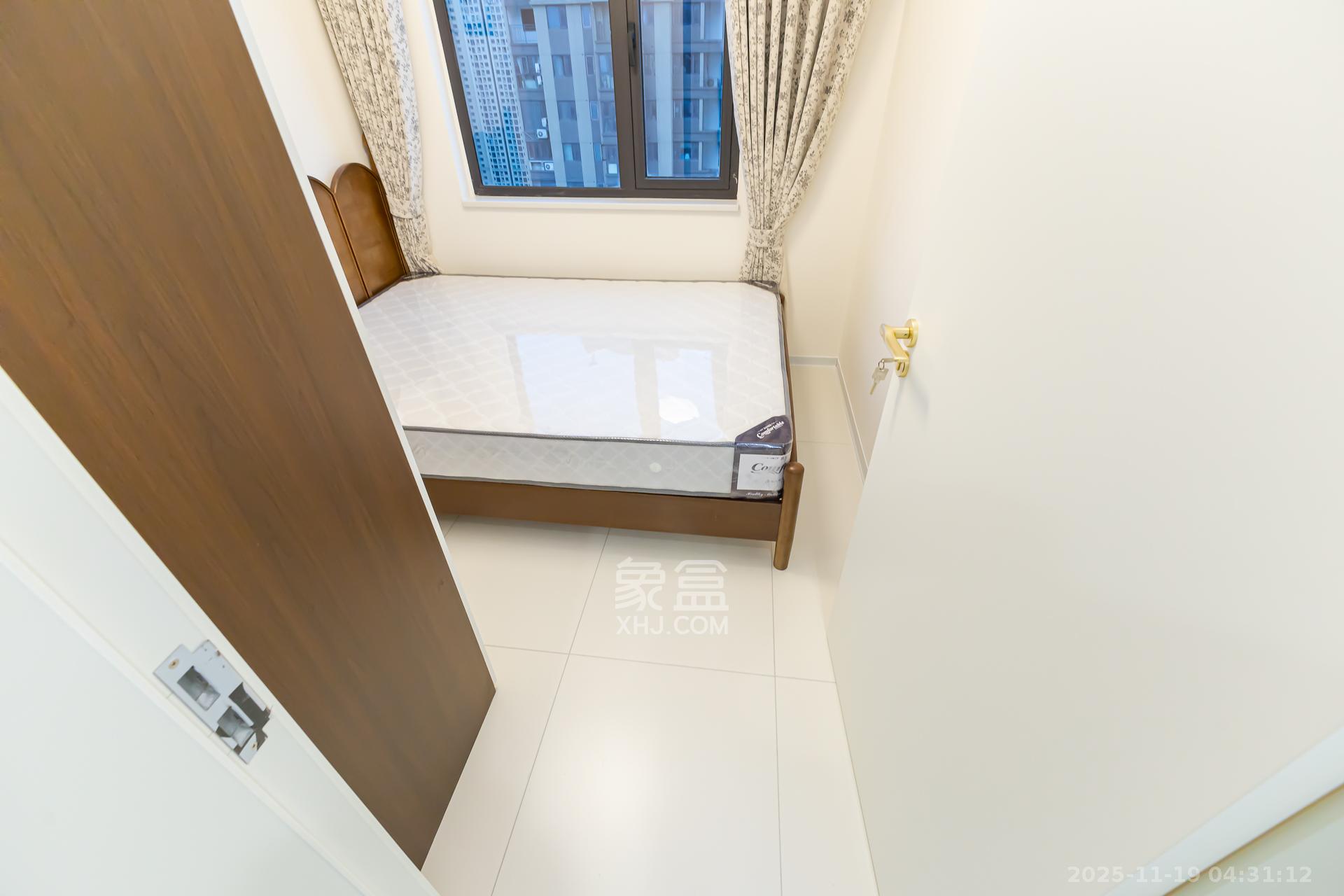 勤诚达境界城 3室2厅2卫 82.8万 勤诚达境界城 3室2厅2卫 82.8万卧室