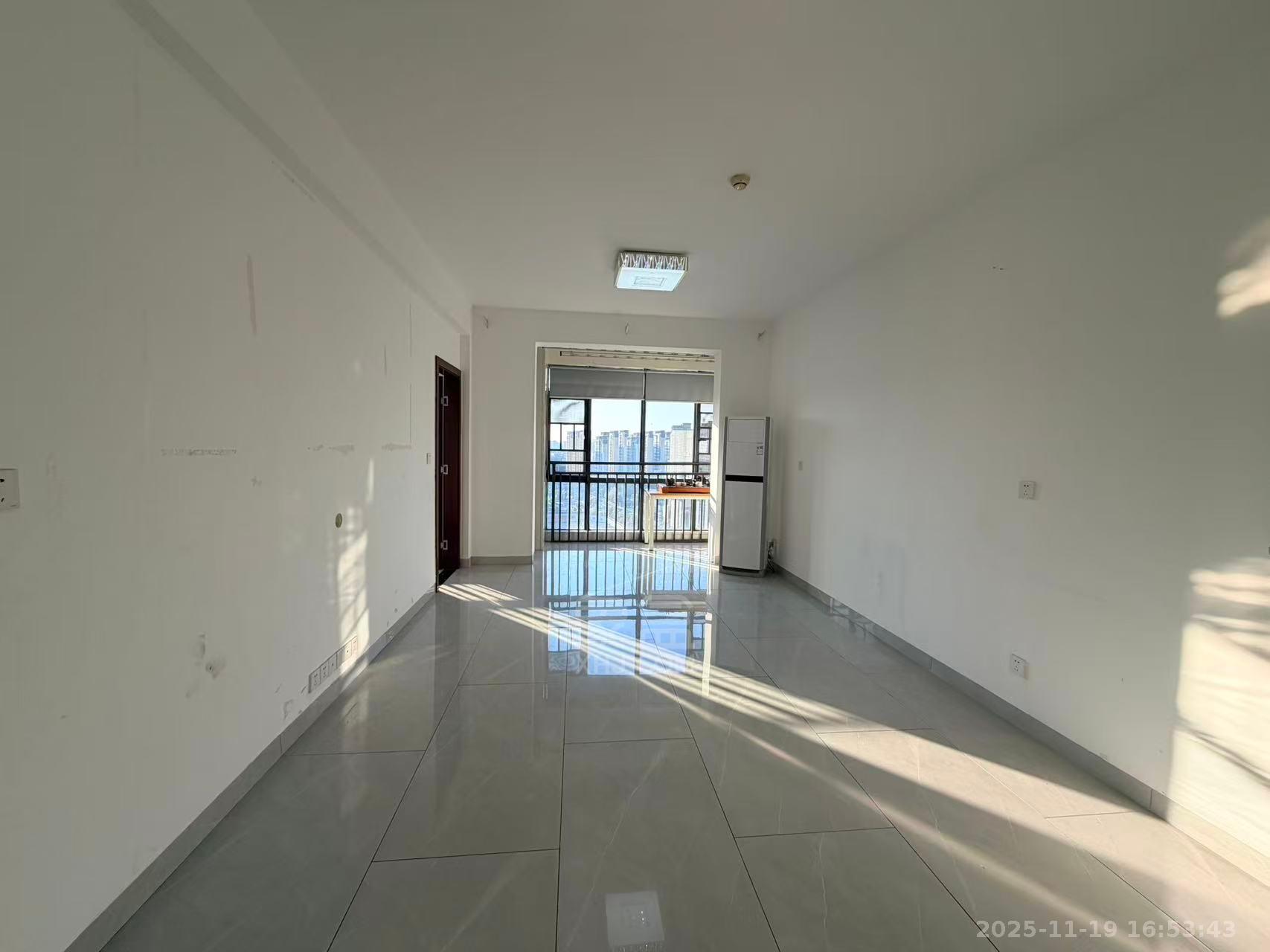 流金岁月-华晨国际 3室2厅1卫 2300.0元/月 流金岁月-华晨国际 3室2厅1卫 2300.0元/月室内图