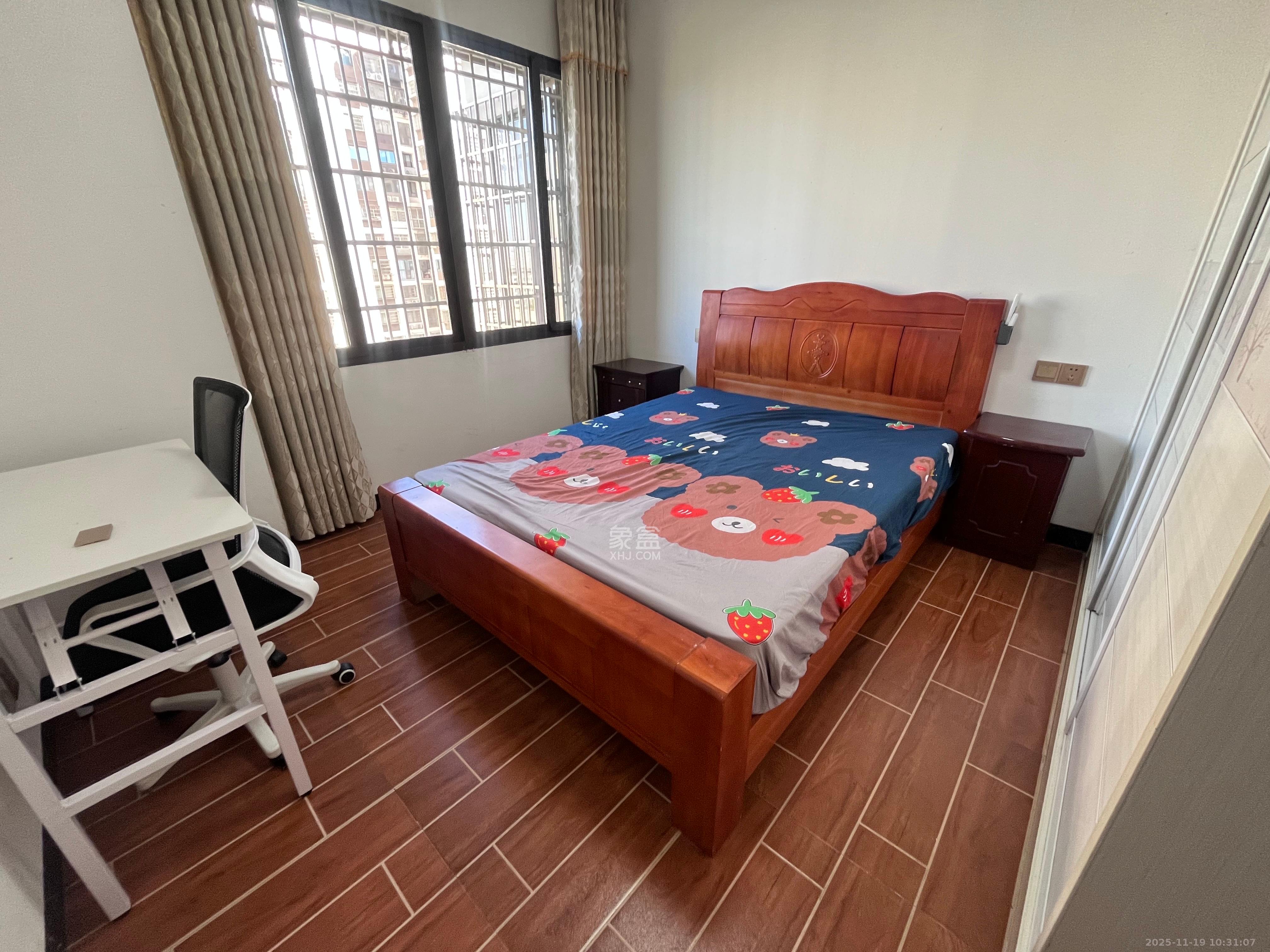 桥头家苑一期 3室2厅1卫 1600.0元/月 桥头家苑一期 3室2厅1卫 1600.0元/月室内图