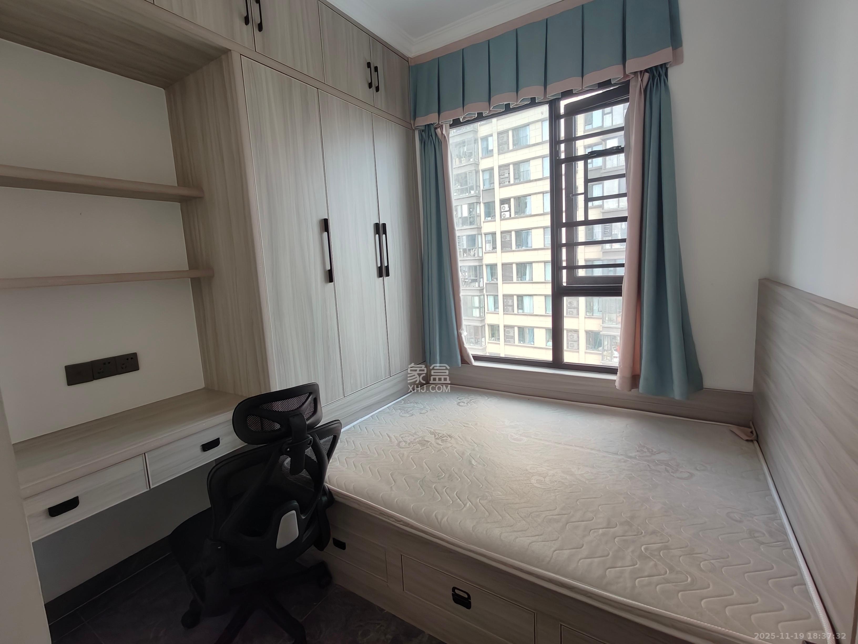 君合新城玺樾  2室2厅1卫    1800.0元/月室内图