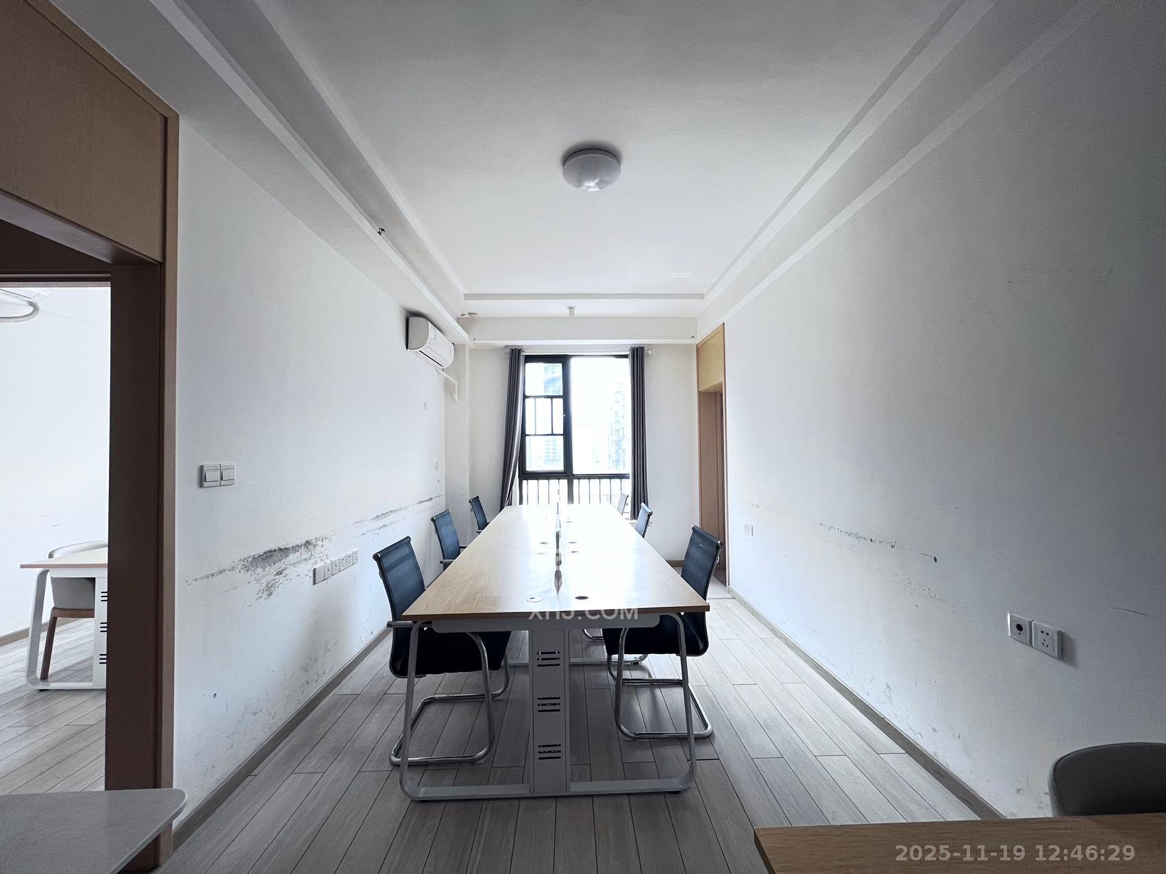 启迪协信中心 1室0厅0卫 2500.0元/月 启迪协信中心 1室0厅0卫 2500.0元/月室内图