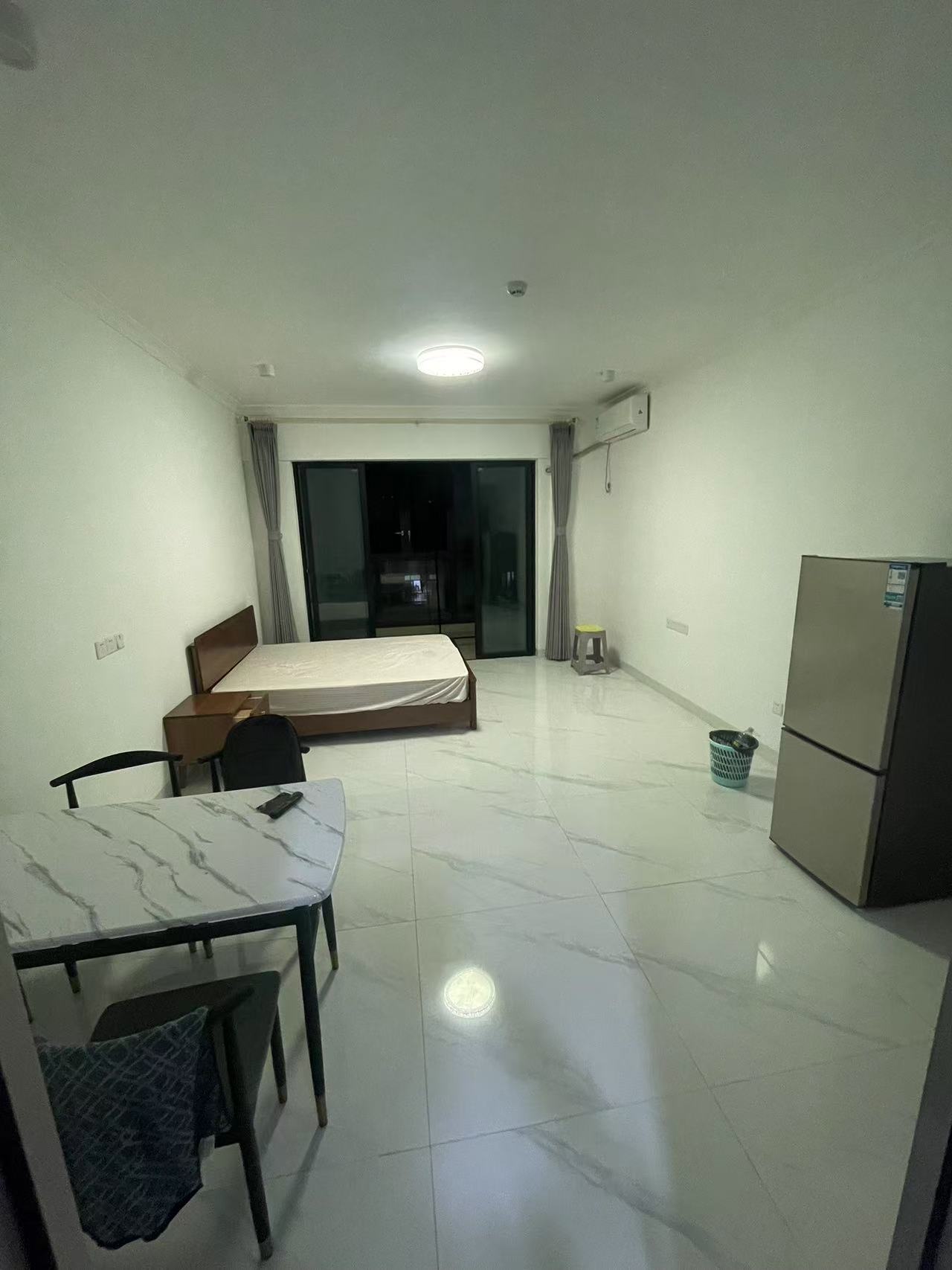 和谐家园（锦和广场）  1室1厅1卫    1900.0元/月室内图