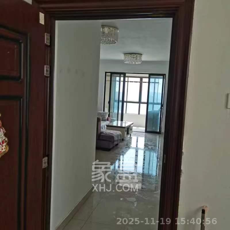 长房时代城  2室2厅1卫    2500.0元/月室内图