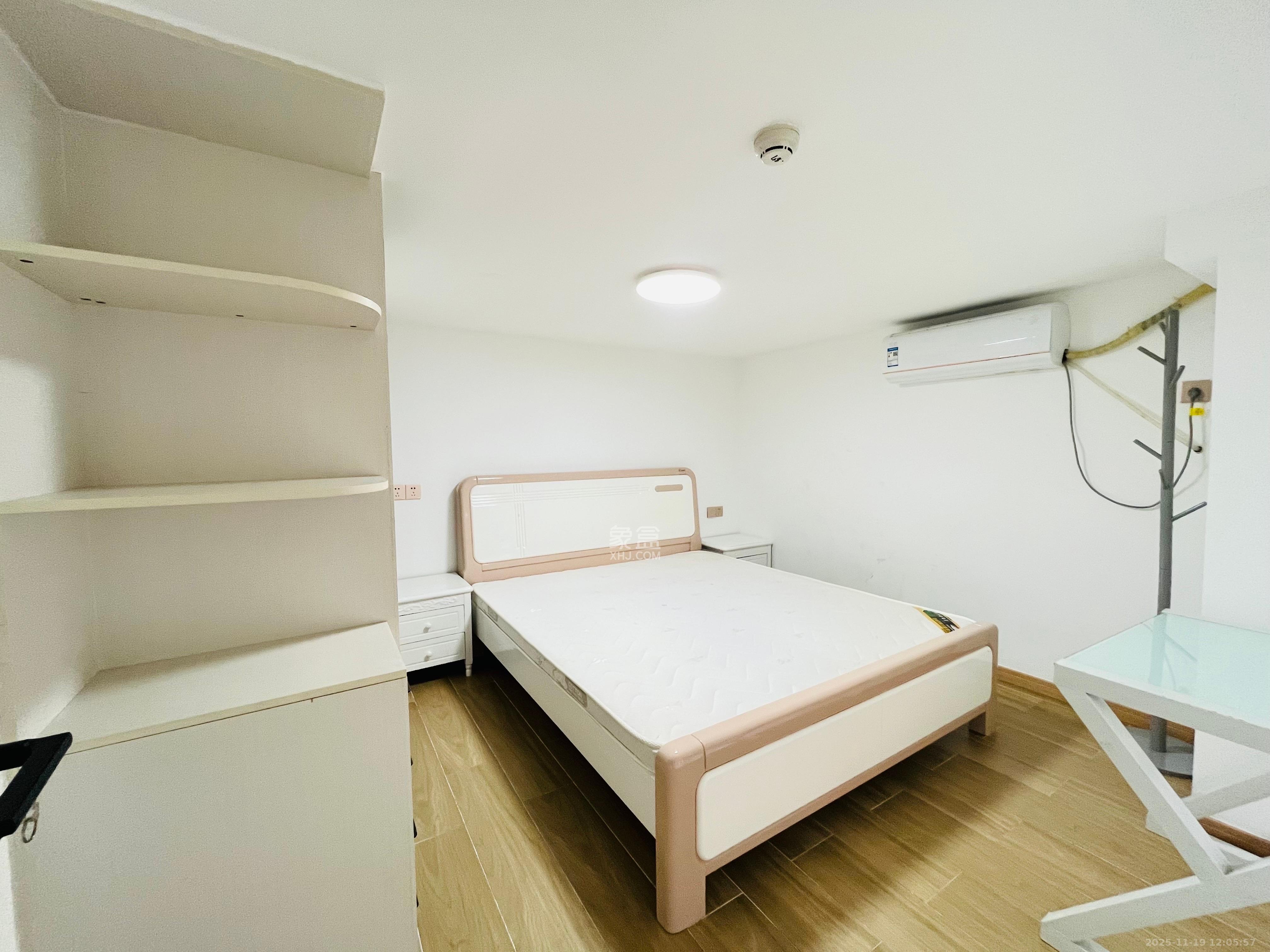 万润时光里 1室0厅0卫 2600.0元/月 万润时光里 1室0厅0卫 2600.0元/月室内图