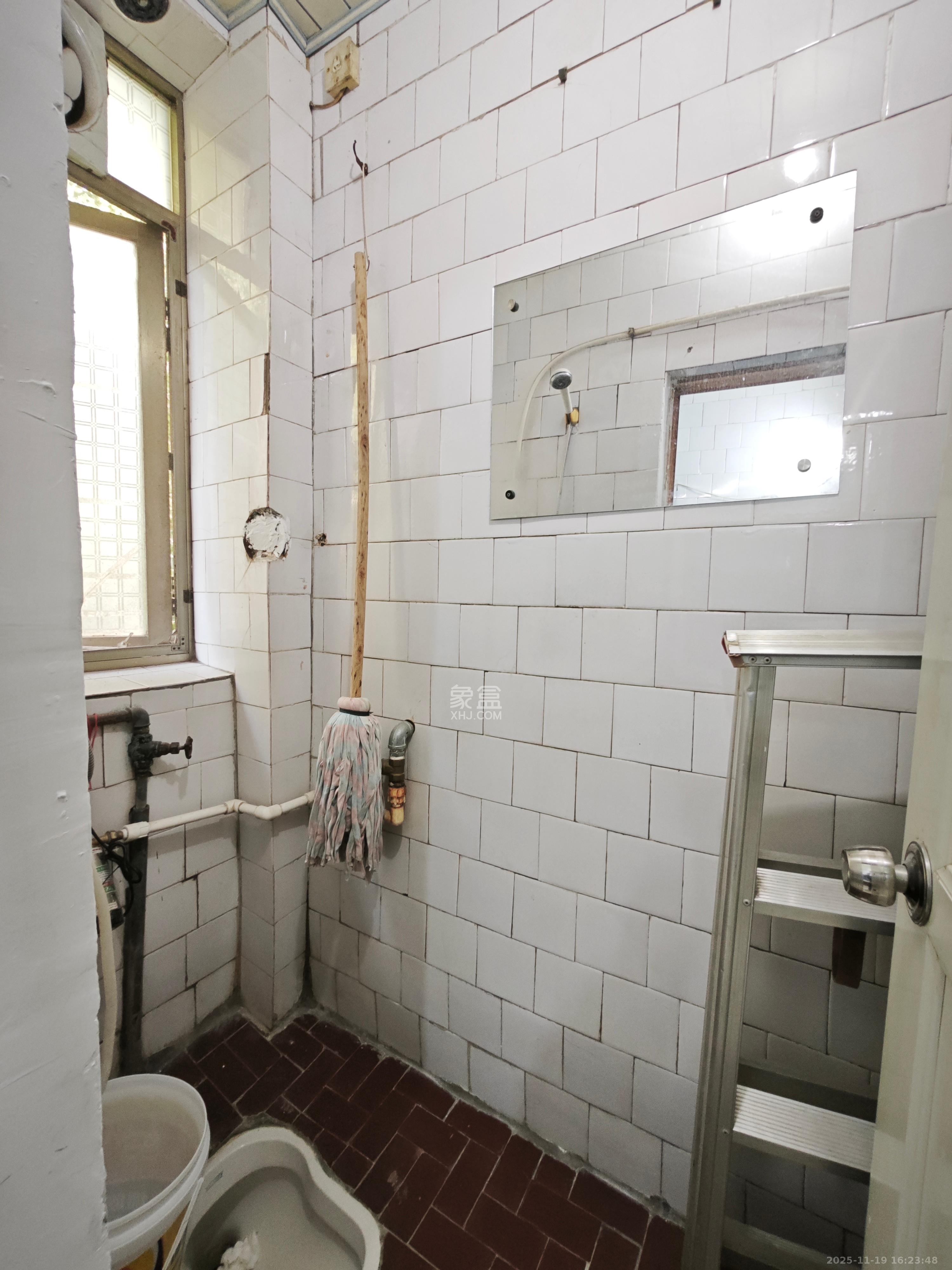 荷花村  2室1厅1卫    1600.0元/月室内图