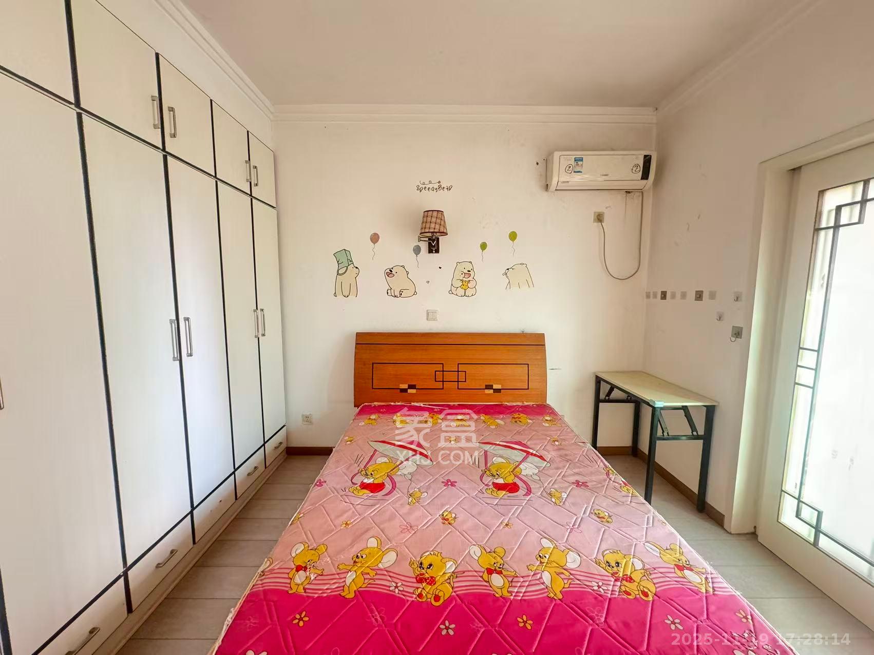 时代天骄  3室2厅2卫    2100.0元/月室内图