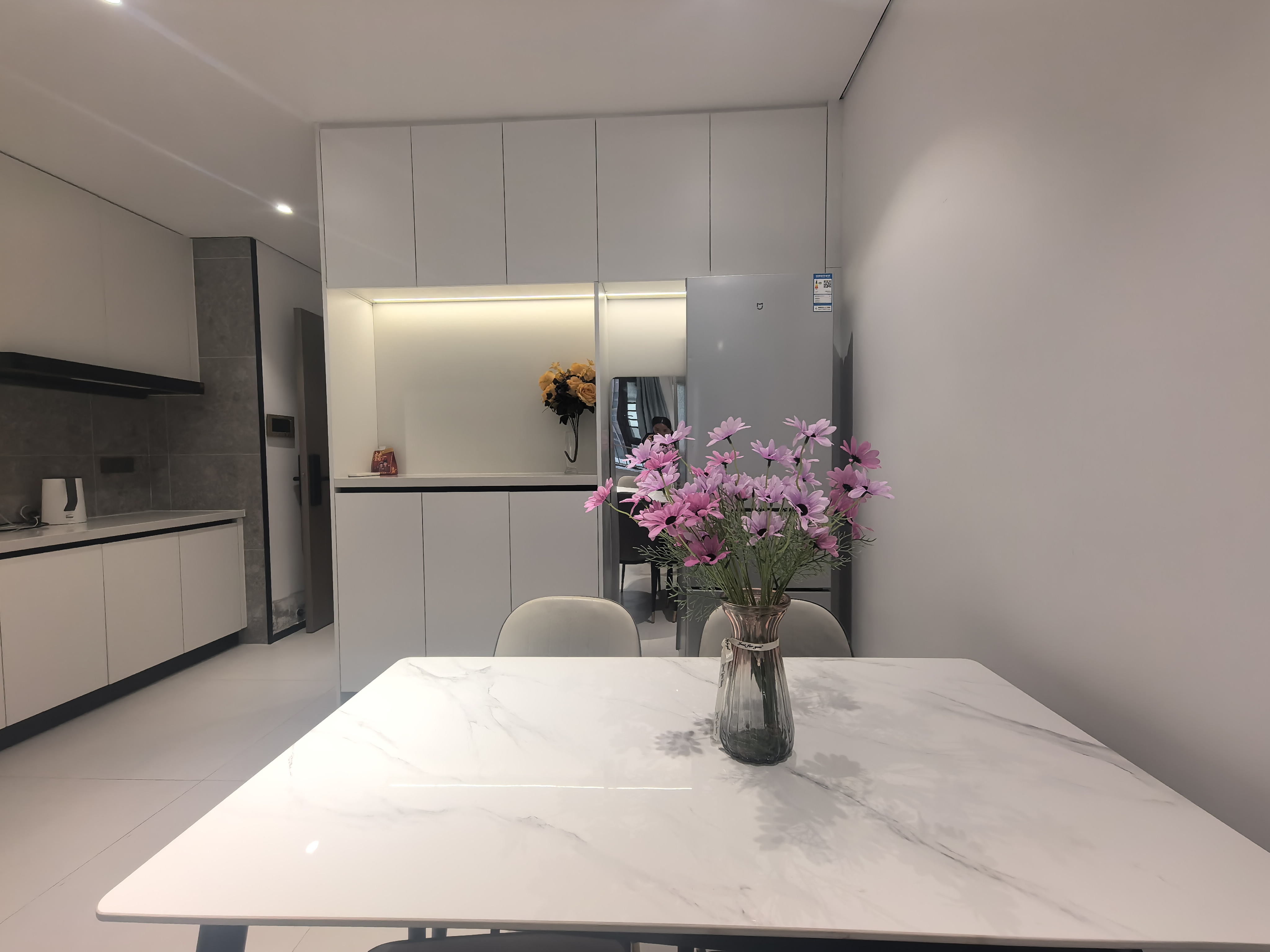 海航豪庭南苑  1室1厅2卫    3000.0元/月室内图