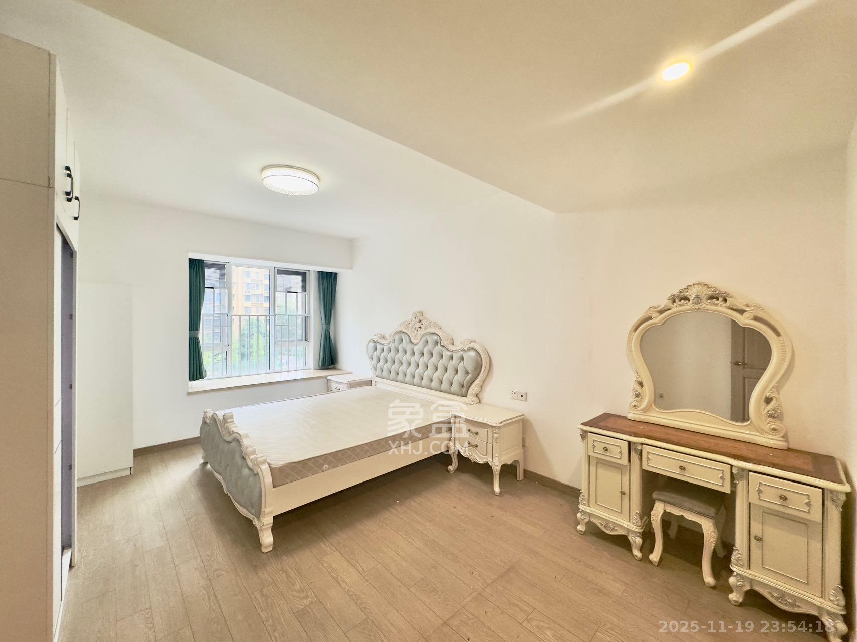 金地铂悦 4室2厅2卫 3000.0元/月 金地铂悦 4室2厅2卫 3000.0元/月室内图