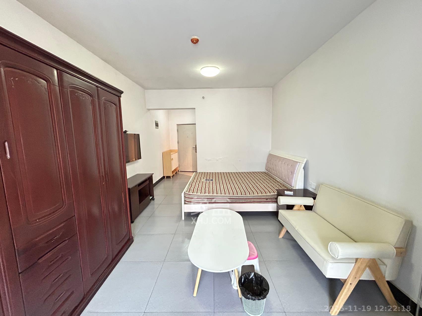 怡海星城  1室1厅1卫    800.0元/月室内图