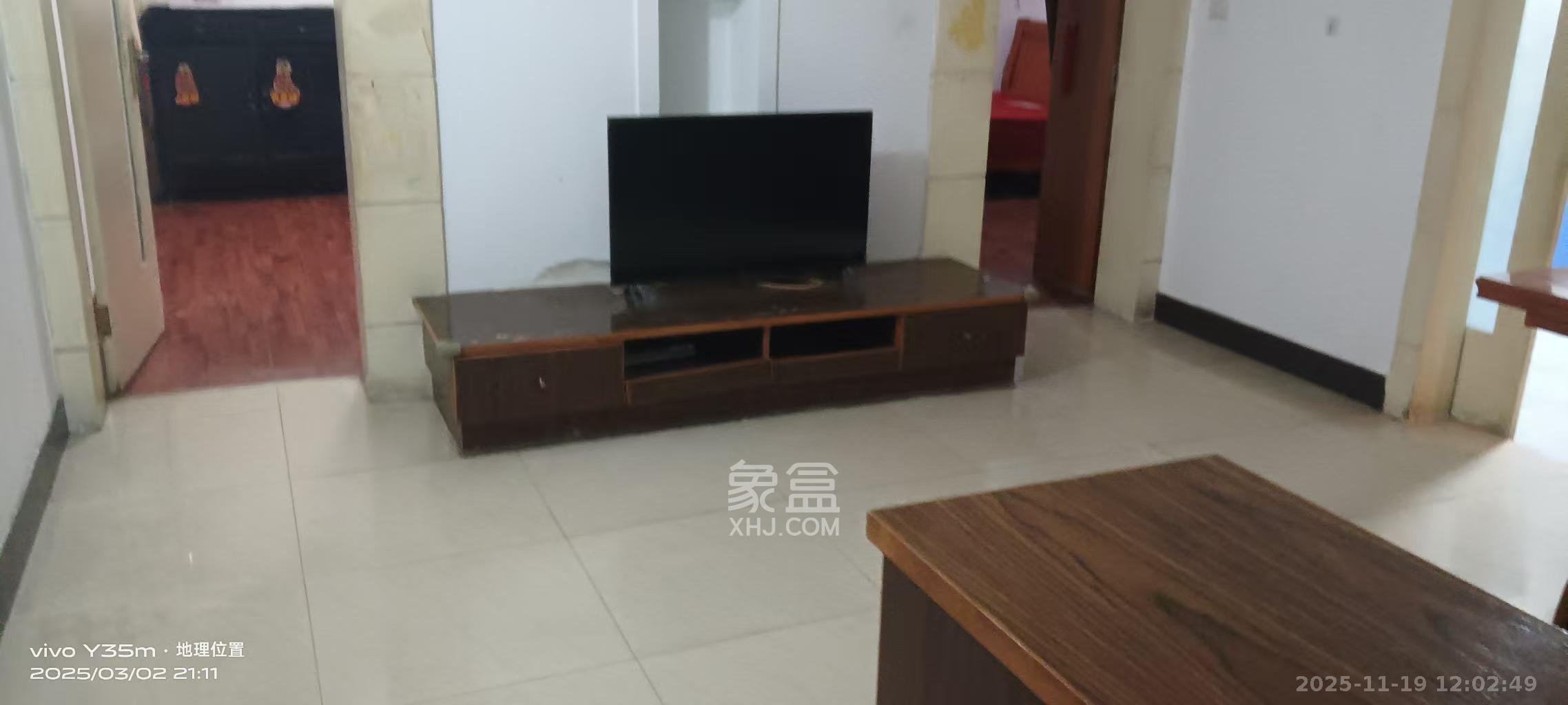 东风路新二村  2室1厅1卫    1600.0元/月