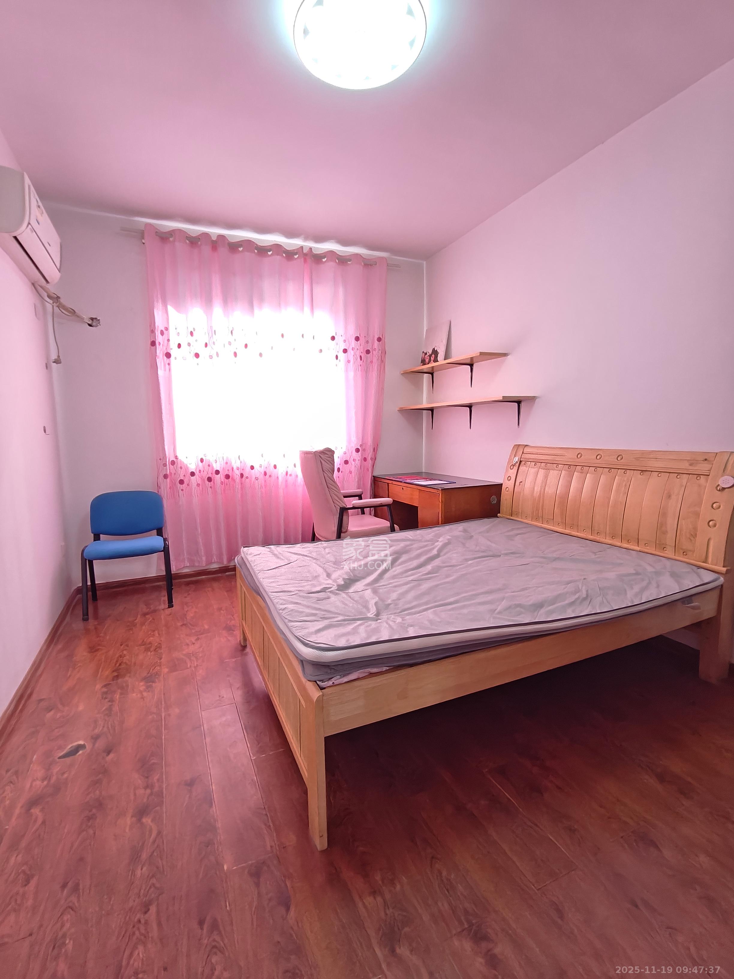 物贸小区 3室1厅1卫 2200.0元/月 物贸小区 3室1厅1卫 2200.0元/月室内图