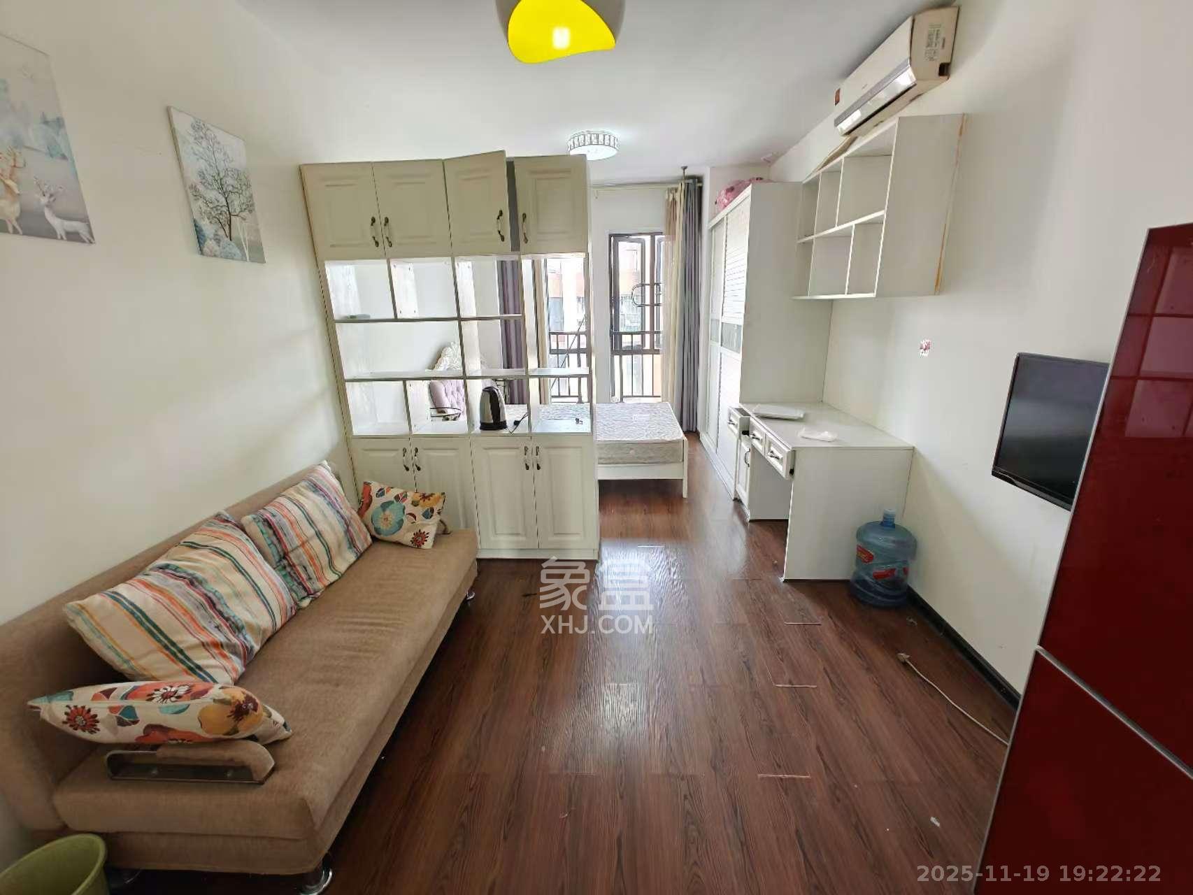 中建芙蓉工社 1室1厅1卫 1080.0元/月 中建芙蓉工社 1室1厅1卫 1080.0元/月室内图