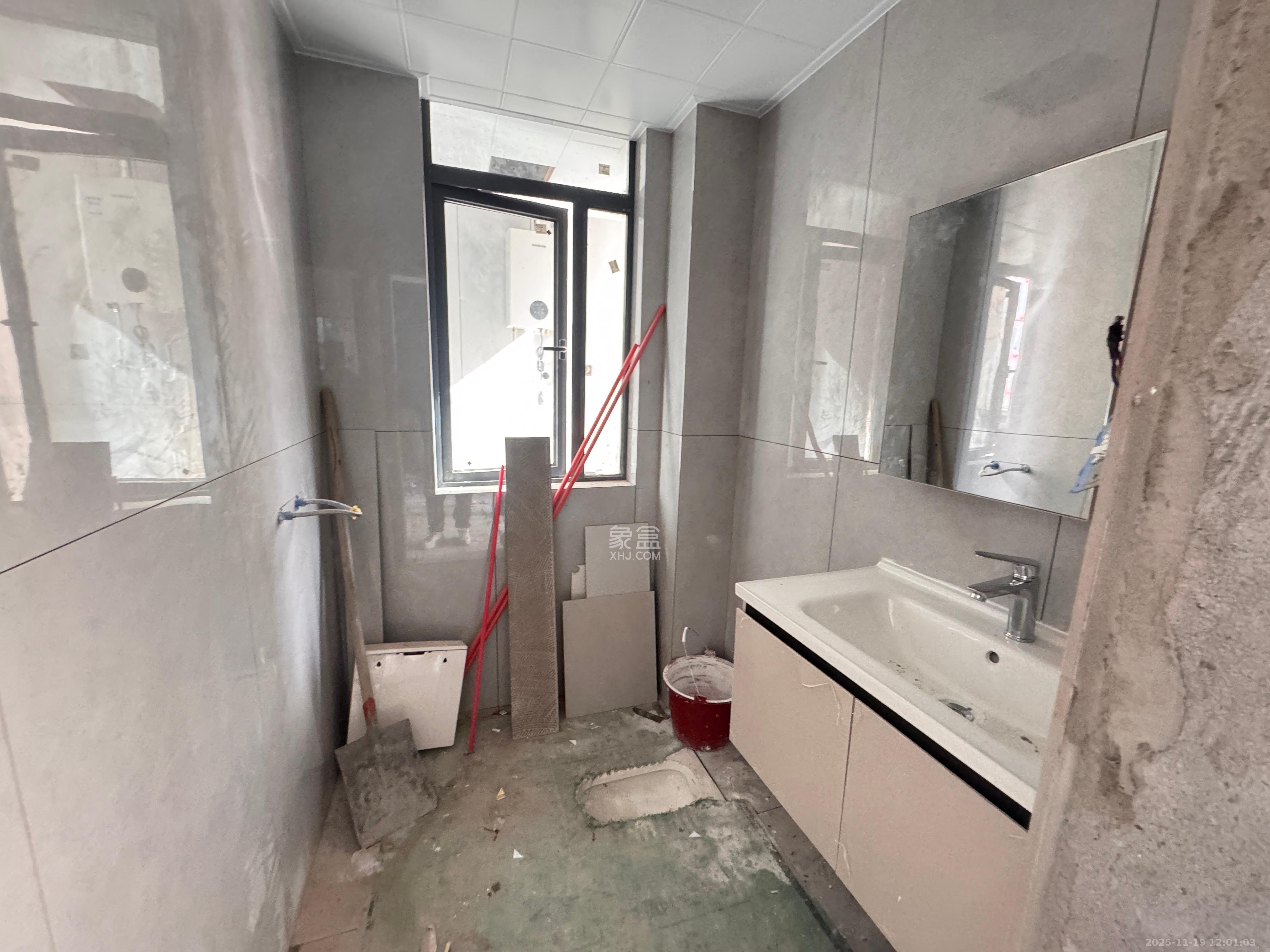 先锋新宇 2室1厅1卫 2400.0元/月 先锋新宇 2室1厅1卫 2400.0元/月室内图