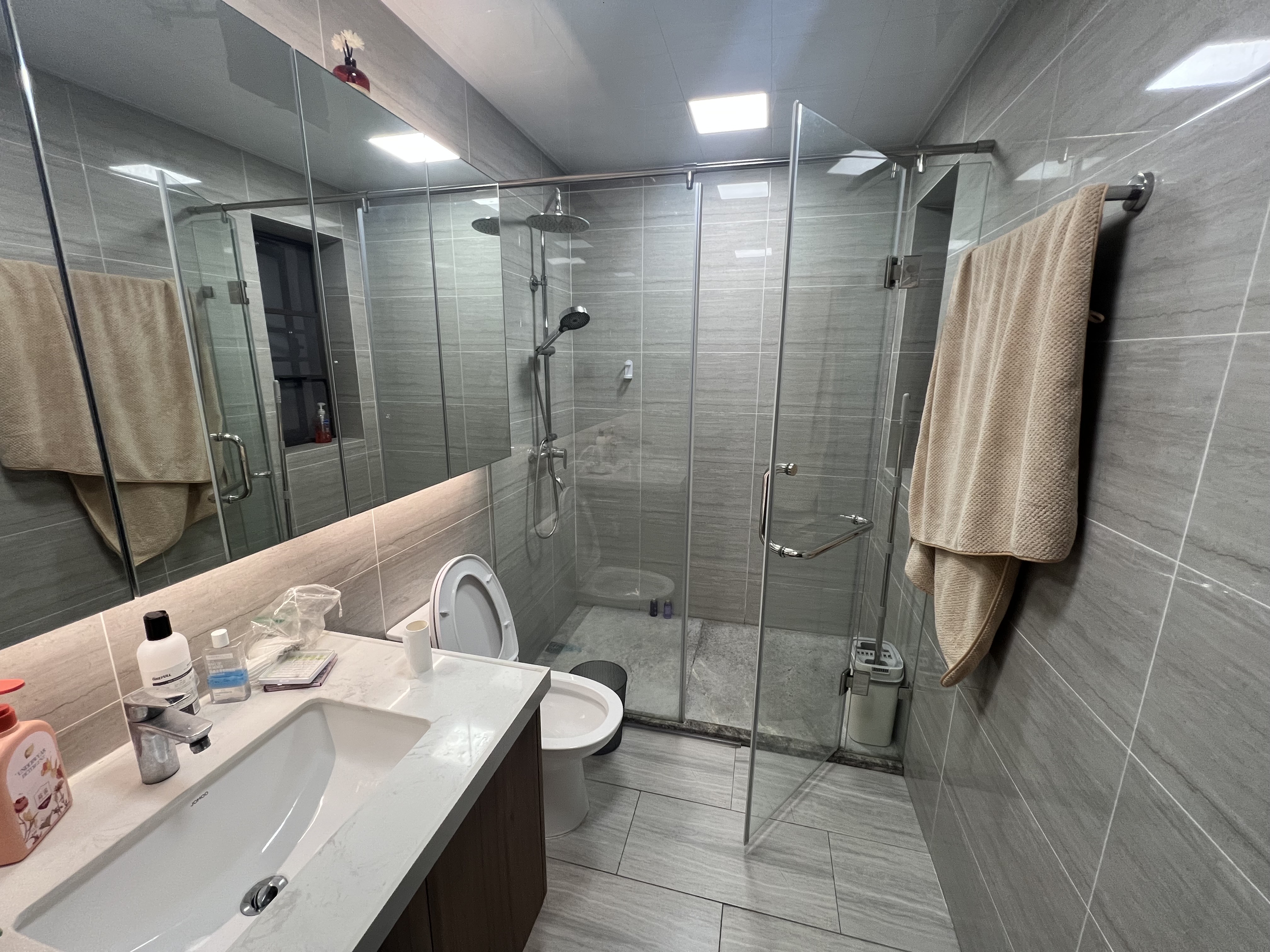 海航豪庭南苑 3室2厅2卫 5000.0元/月 海航豪庭南苑 3室2厅2卫 5000.0元/月室内图