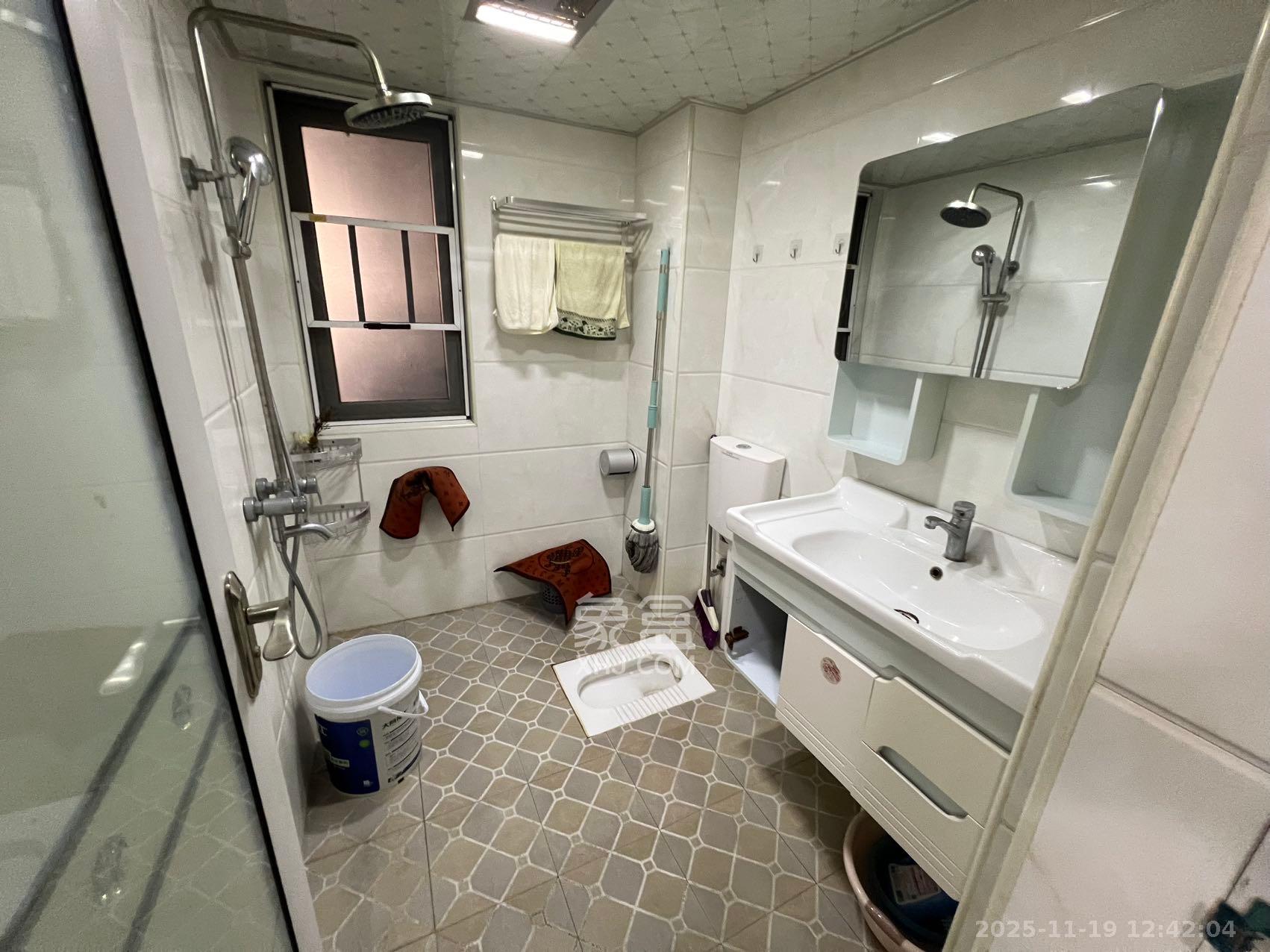 丽发新城 2室2厅1卫 2000.0元/月 丽发新城 2室2厅1卫 2000.0元/月室内图