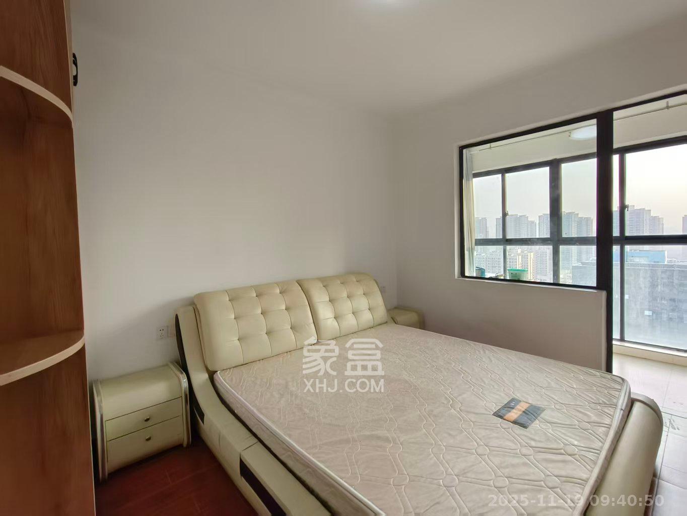 荣盛花语馨苑  3室2厅1卫    2500.0元/月室内图