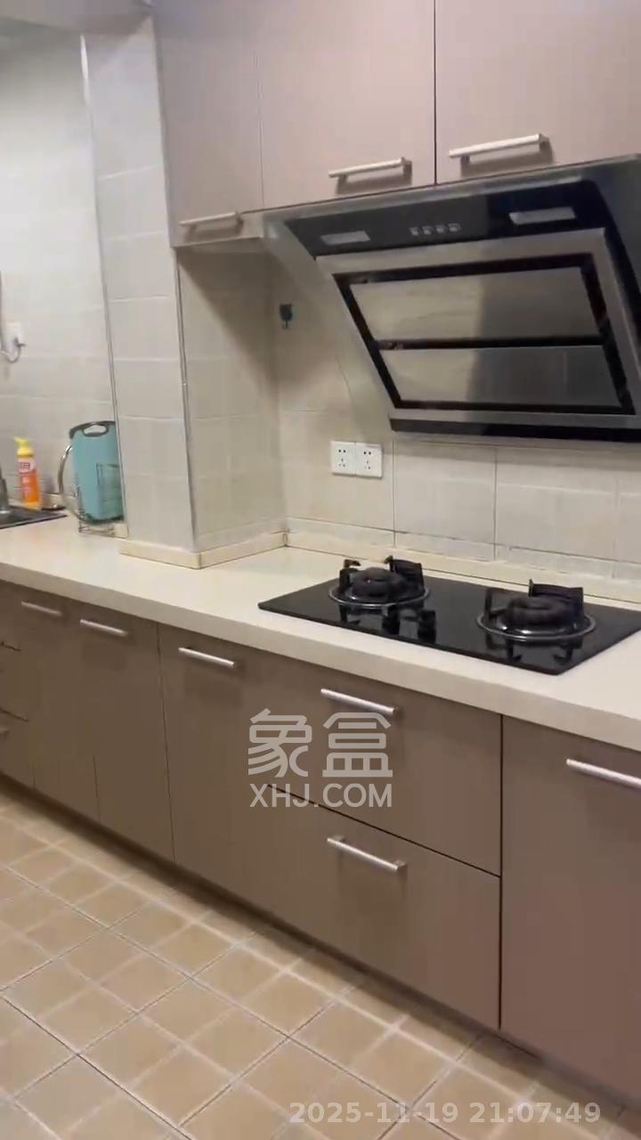 融科檀香山（融科紫檀、香山国际）  2室2厅1卫    2600.0元/月室内图