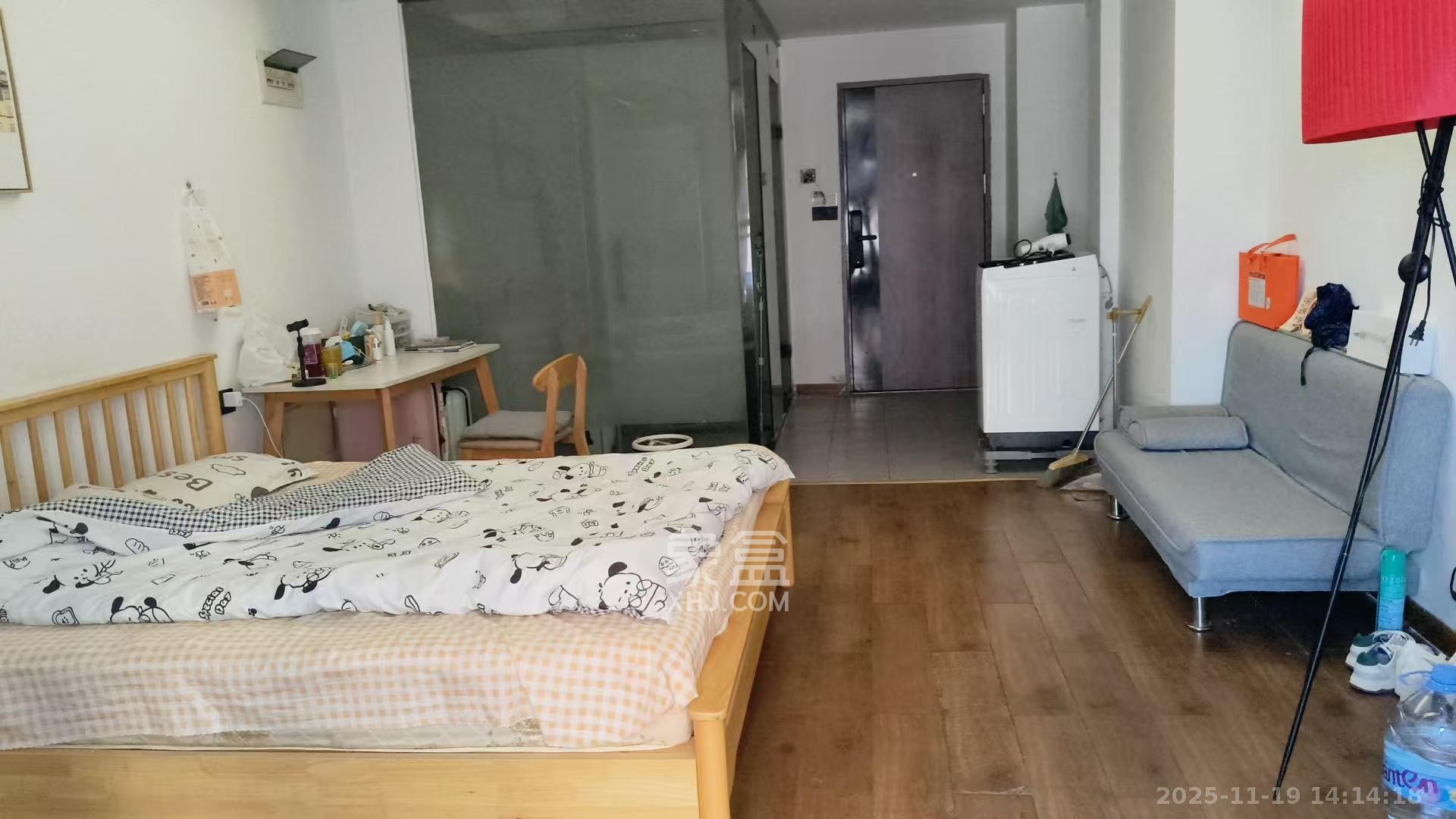 新世界广场 1室1厅1卫 1000.0元/月 新世界广场 1室1厅1卫 1000.0元/月室内图