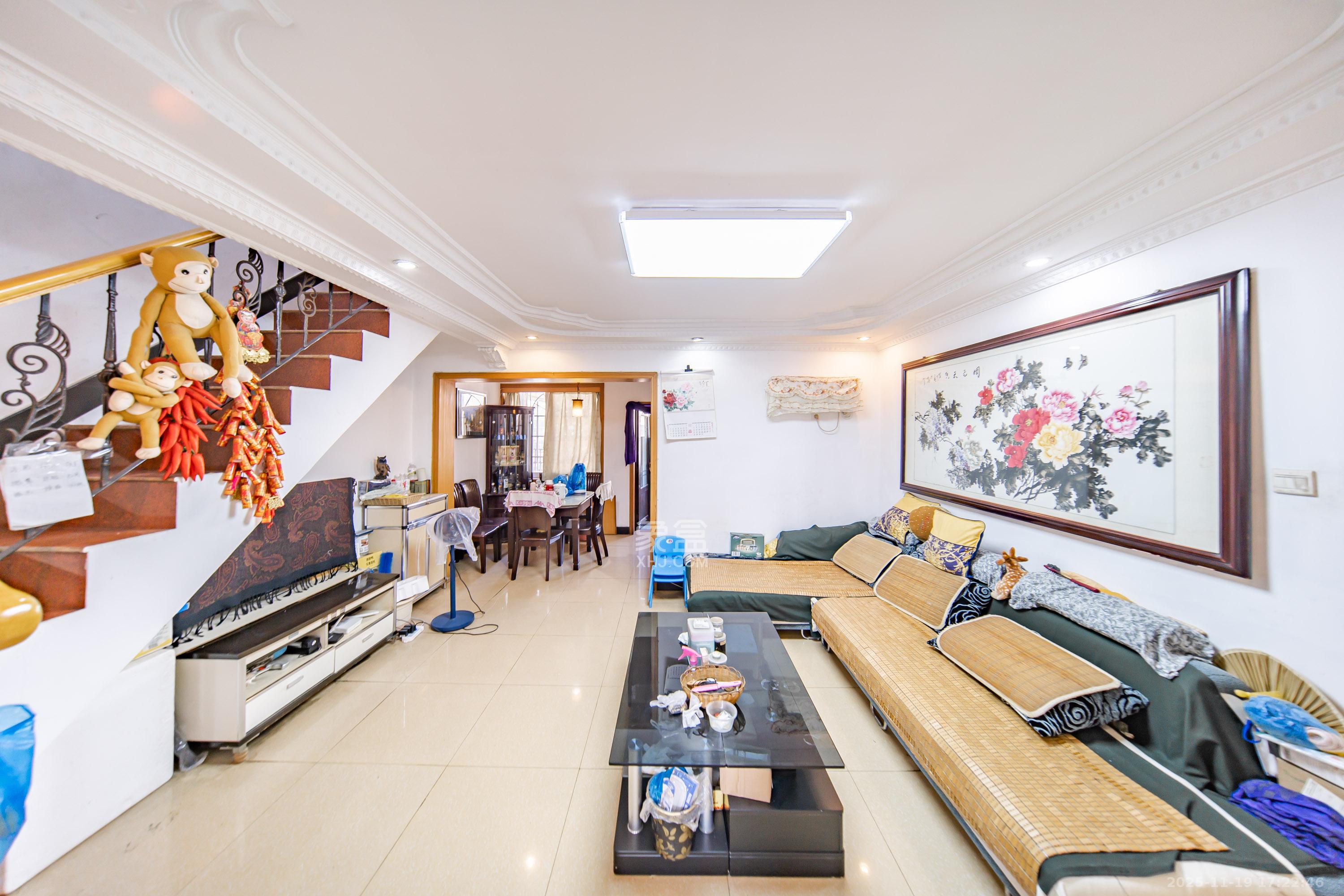 金帆小区  3室2厅2卫    55.0万