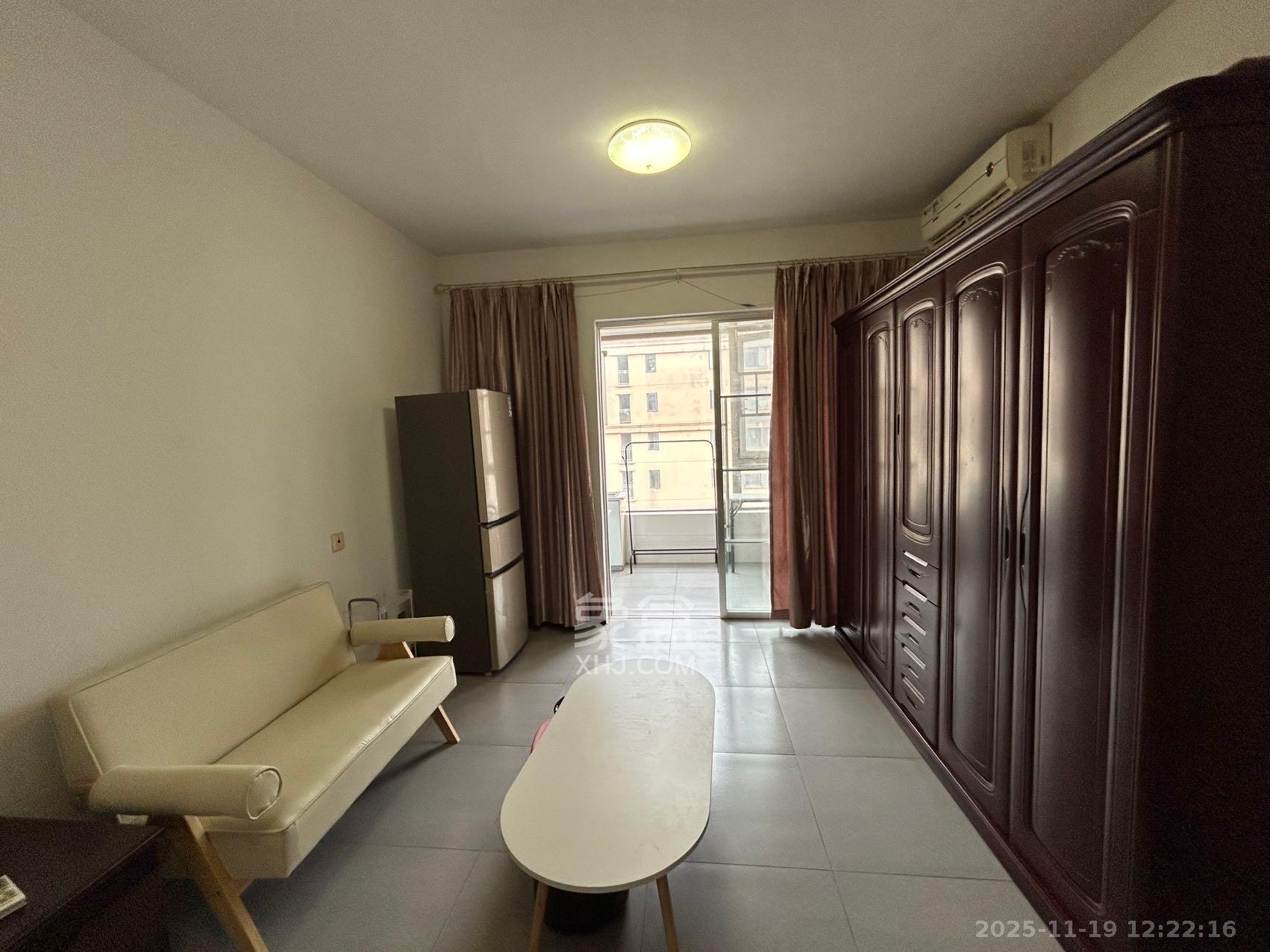 怡海星城  1室1厅1卫    800.0元/月室内图