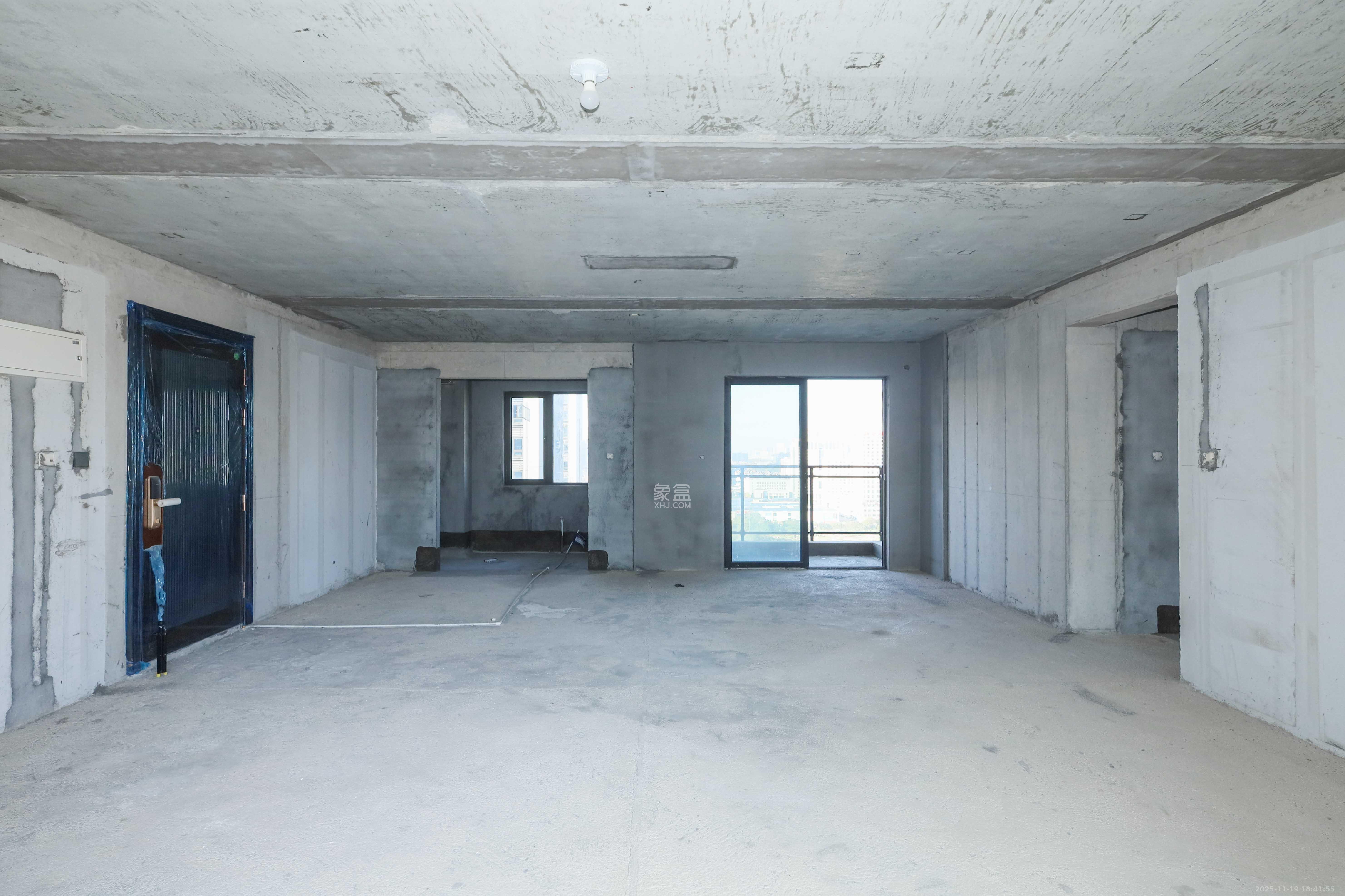 碧桂园博萃梅溪 4室2厅2卫 165.0万 碧桂园博萃梅溪 4室2厅2卫 165.0万客厅