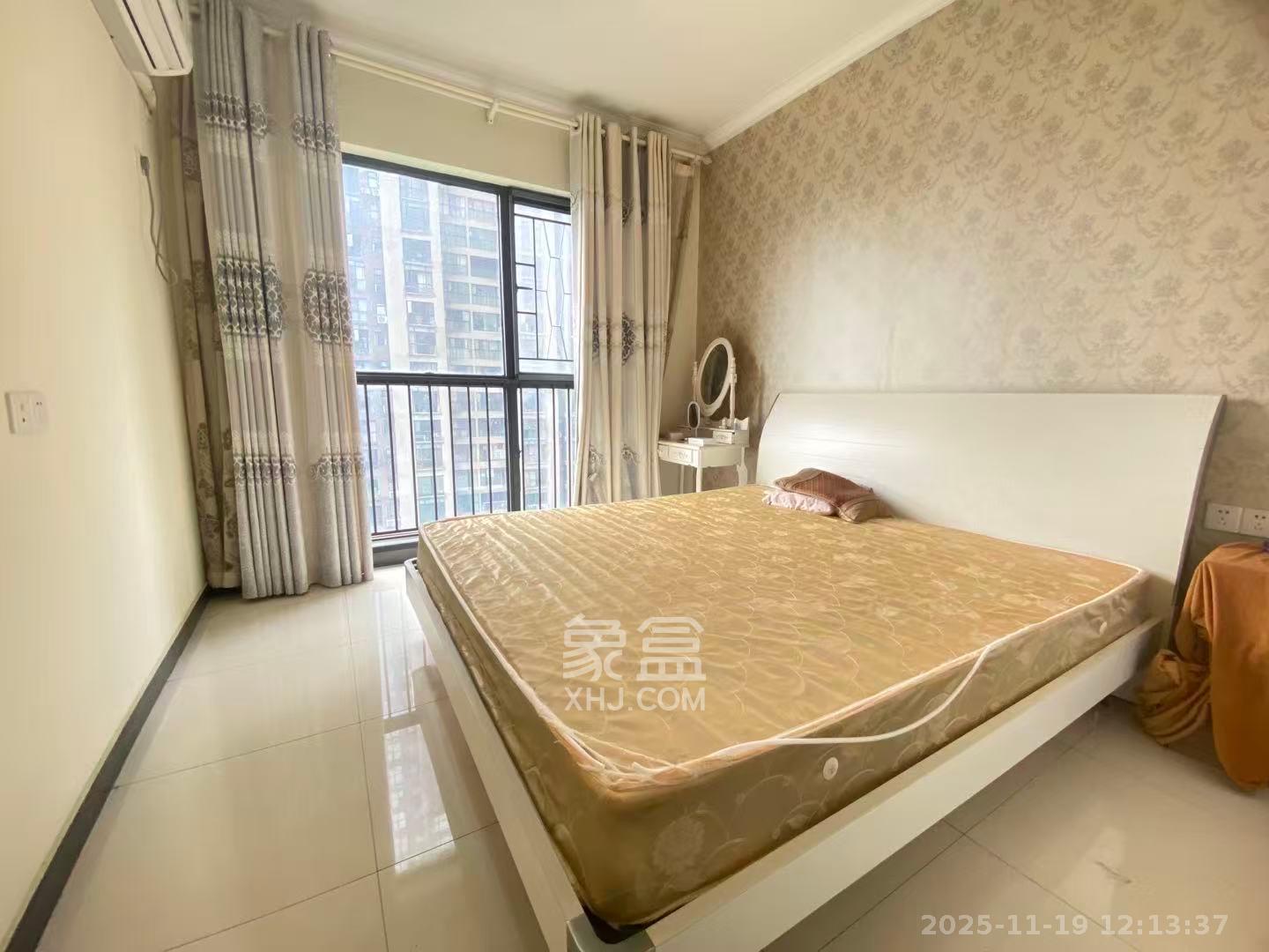 金土地第一湾  3室2厅1卫    2300.0元/月室内图