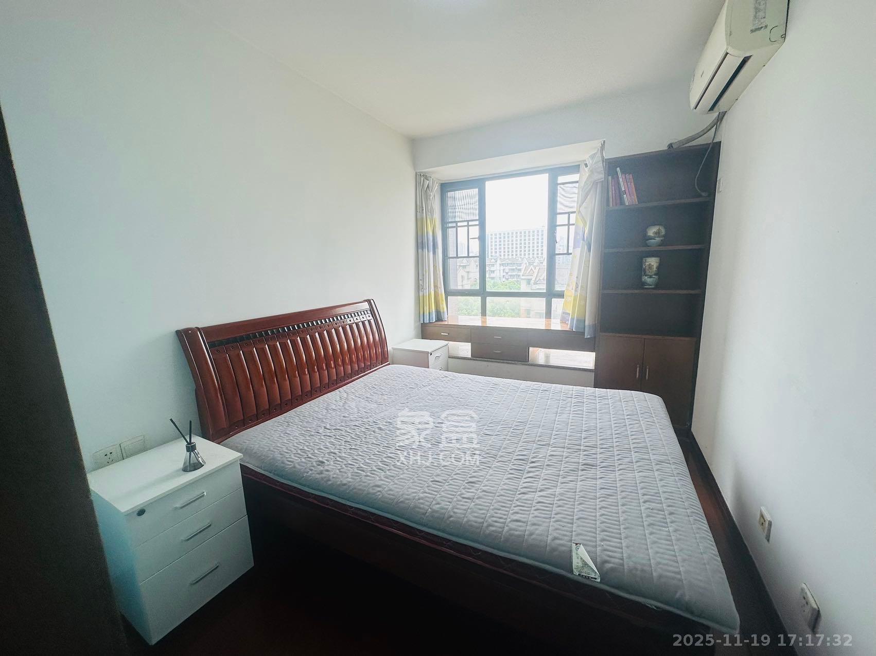 西子花苑 3室2厅2卫 2800.0元/月 西子花苑 3室2厅2卫 2800.0元/月室内图