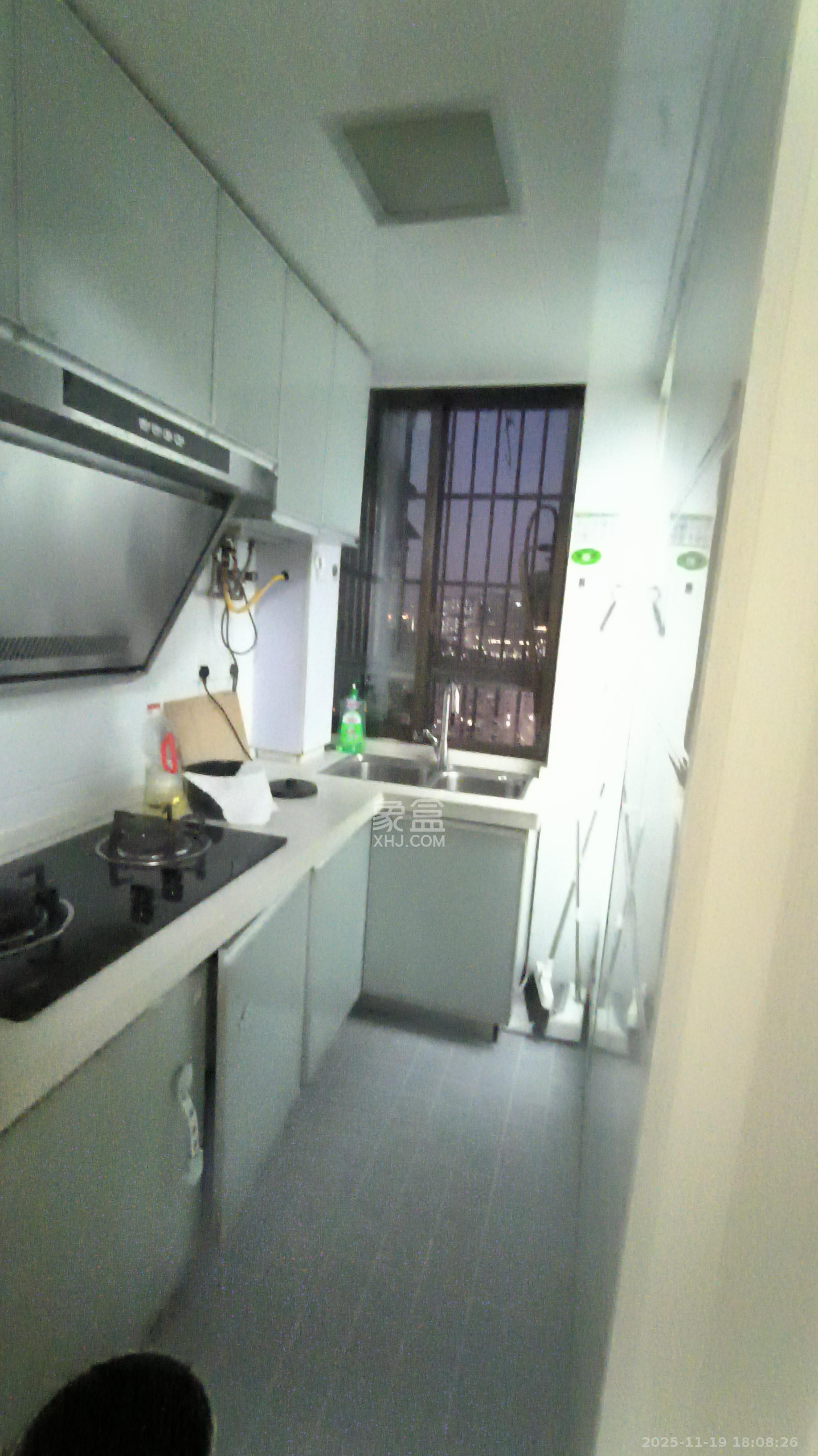 君悦紫园  1室1厅1卫    2200.0元/月室内图