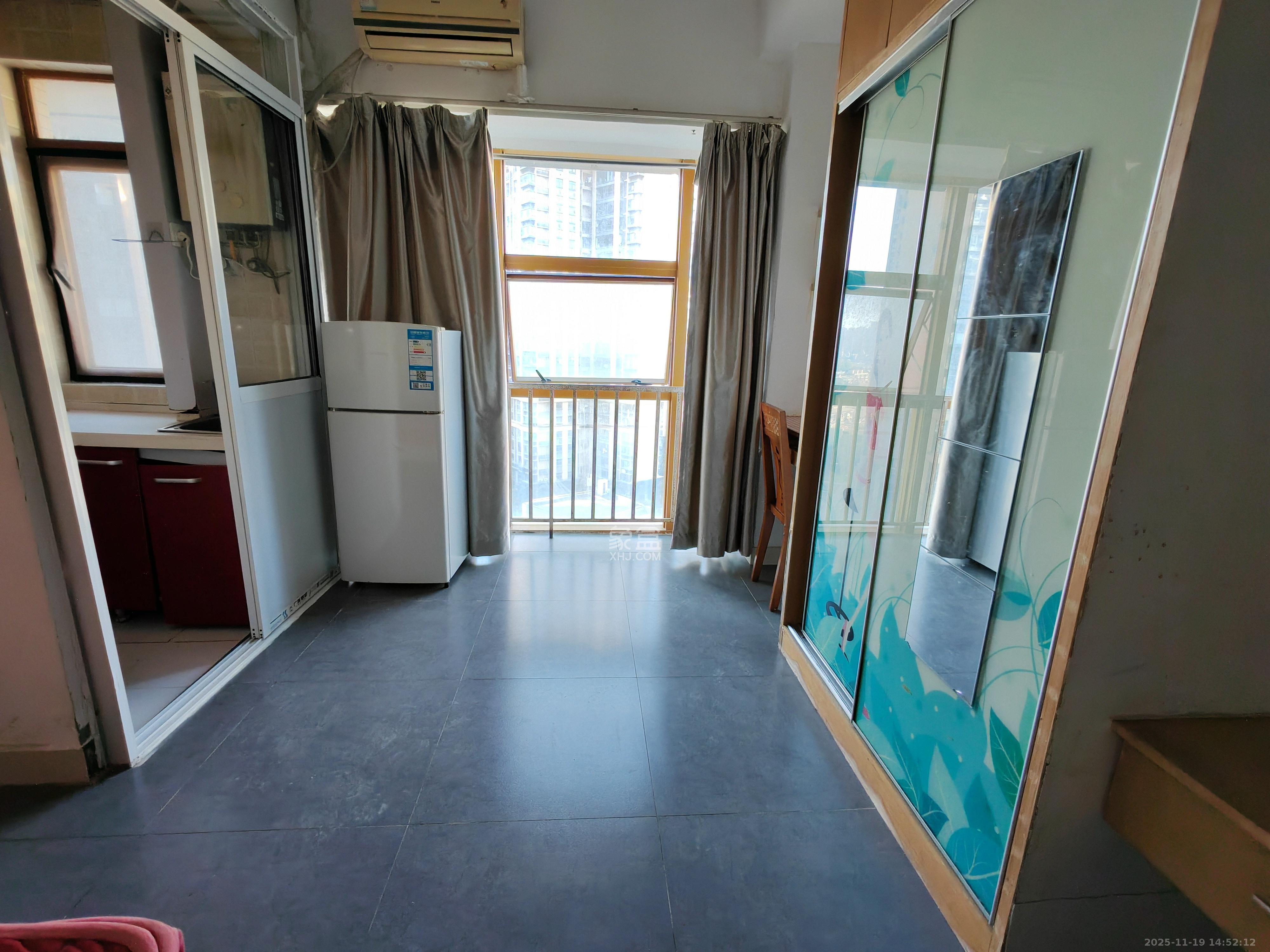 天健芙蓉盛世一期  1室0厅1卫    1400.0元/月室内图