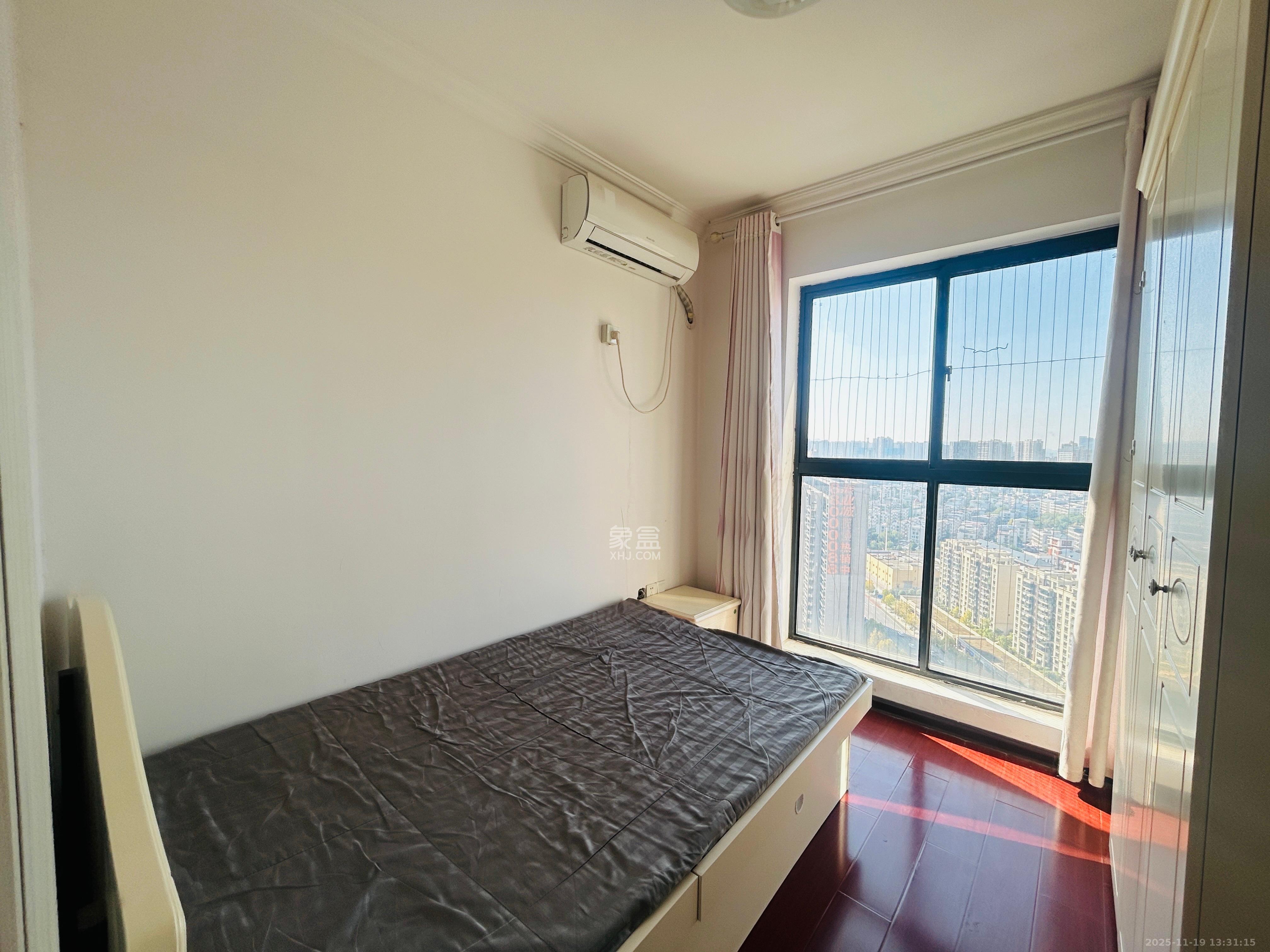 振业城二期 3室2厅1卫 2600.0元/月 振业城二期 3室2厅1卫 2600.0元/月室内图