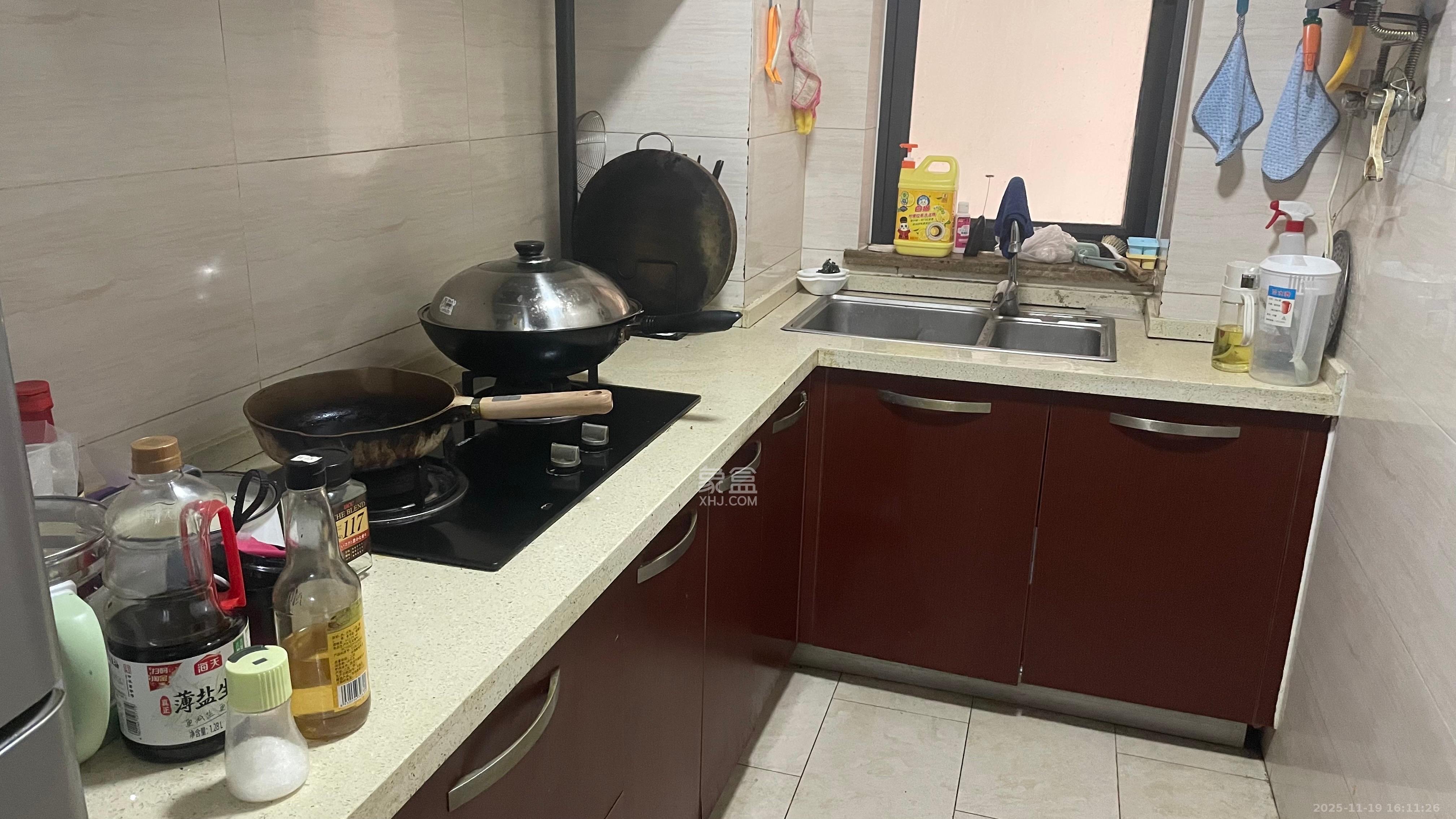 好莱城（弘德西街）  2室2厅1卫    1900.0元/月室内图