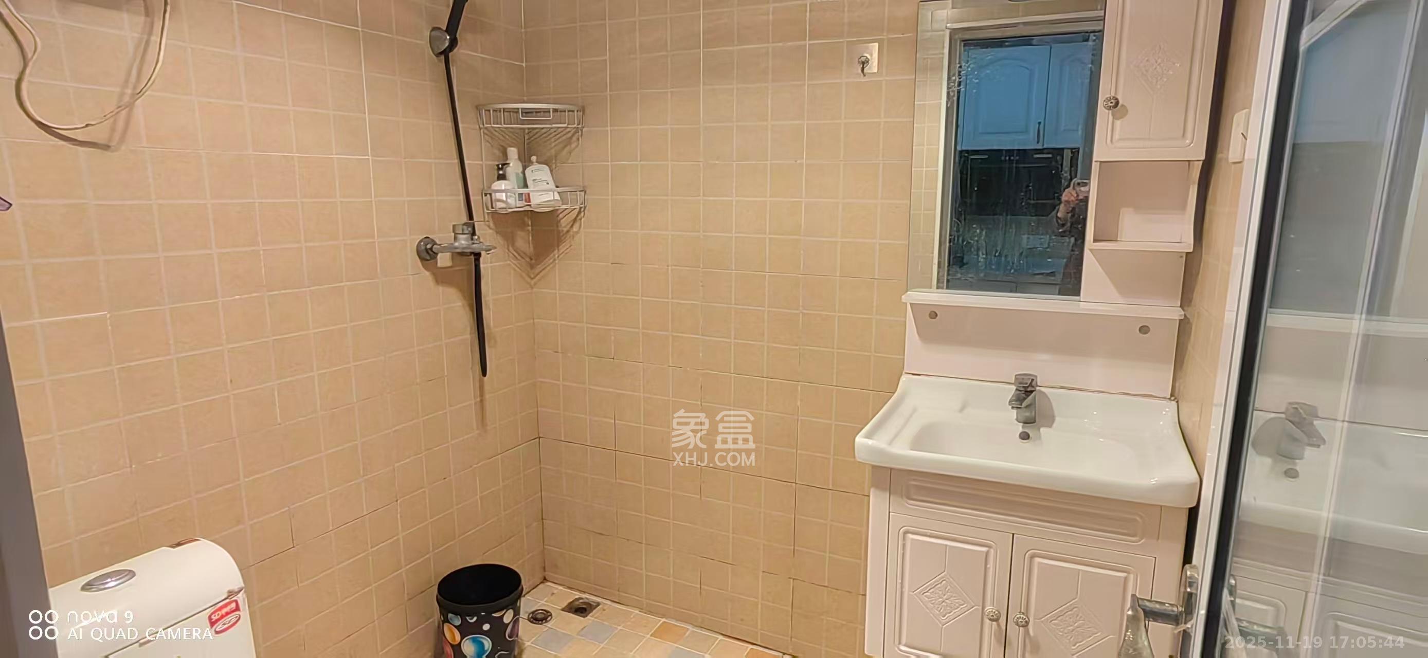 钰龙天下二期(钰龙佳园) 1室1厅1卫 1200.0元/月 钰龙天下二期(钰龙佳园) 1室1厅1卫 1200.0元/月室内图