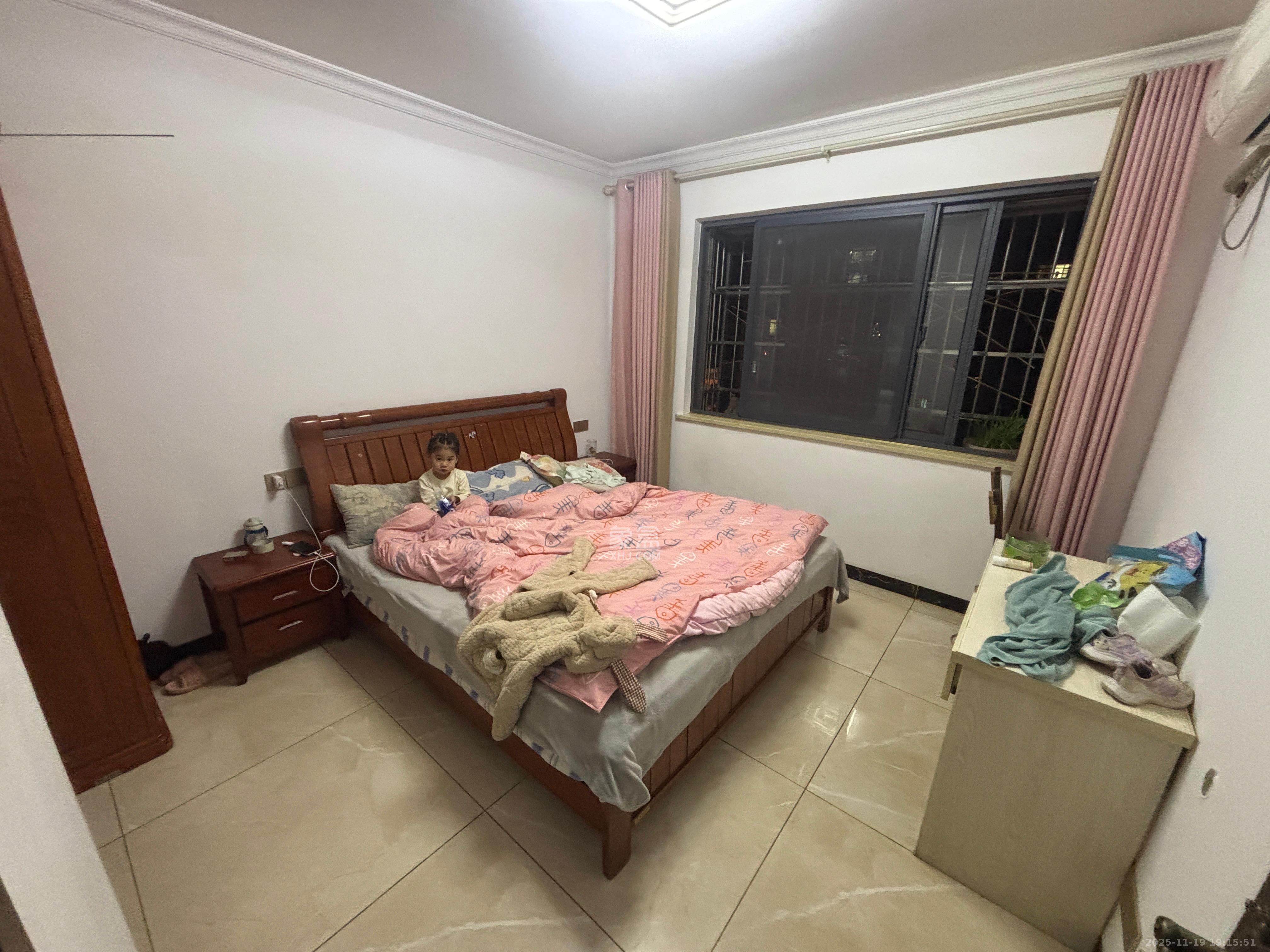 桥头家苑一期 3室2厅2卫 1600.0元/月 桥头家苑一期 3室2厅2卫 1600.0元/月室内图