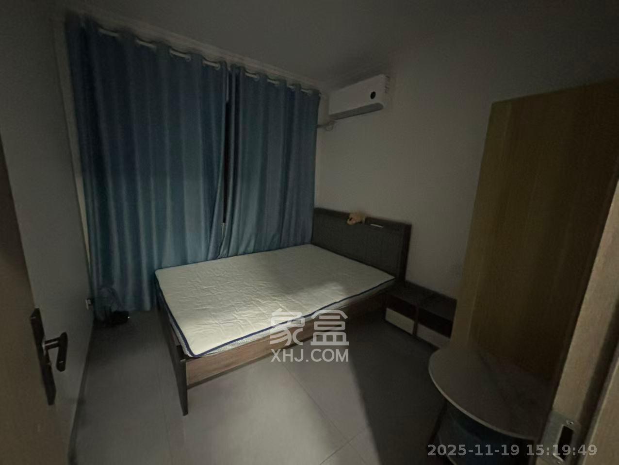 华润置地广场二期  3室2厅2卫    2300.0元/月室内图