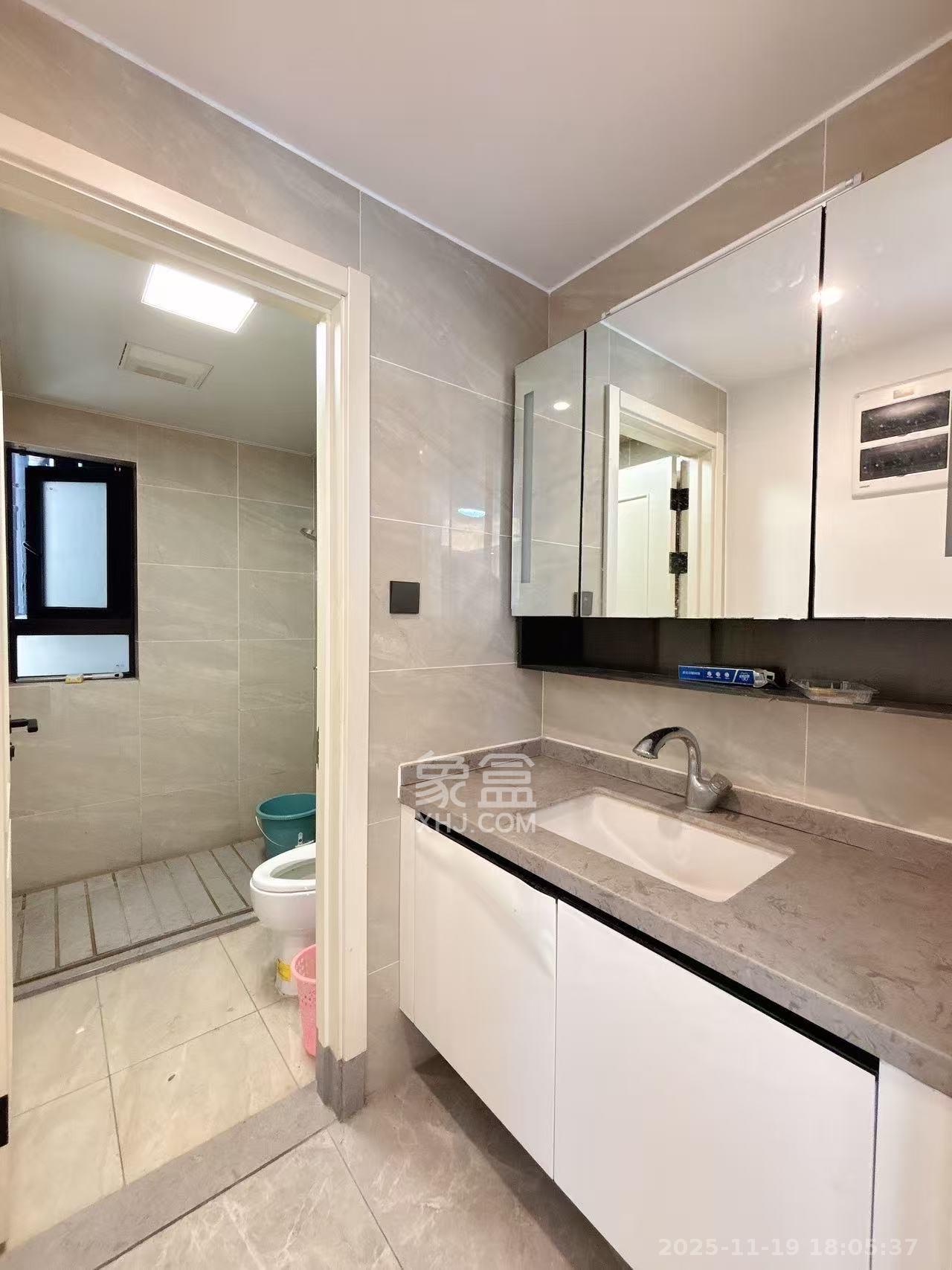 万科金色梦想B区 4室2厅2卫 3100.0元/月 万科金色梦想B区 4室2厅2卫 3100.0元/月室内图