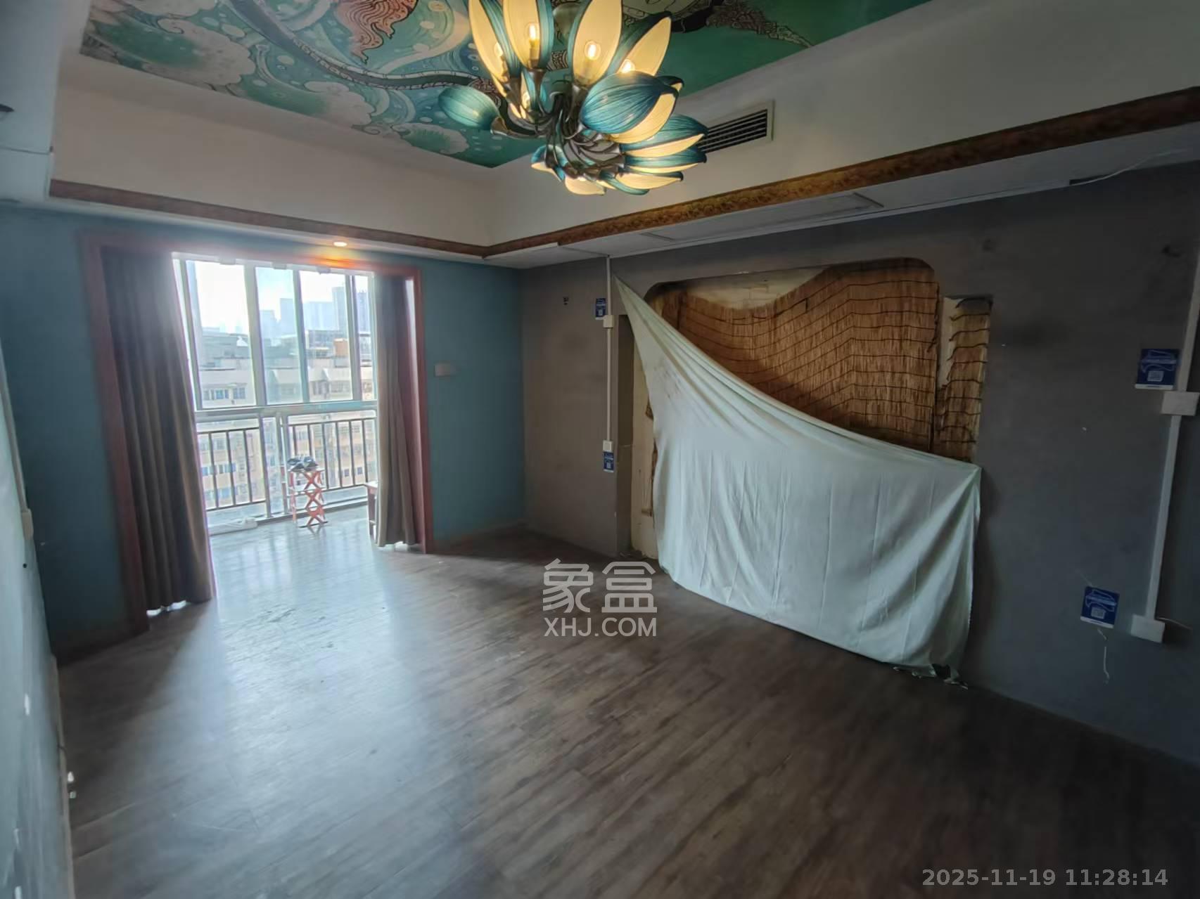 新世界百货(湖南供销大厦) 5室1厅1卫 7000.0元/月 新世界百货(湖南供销大厦) 5室1厅1卫 7000.0元/月室内图