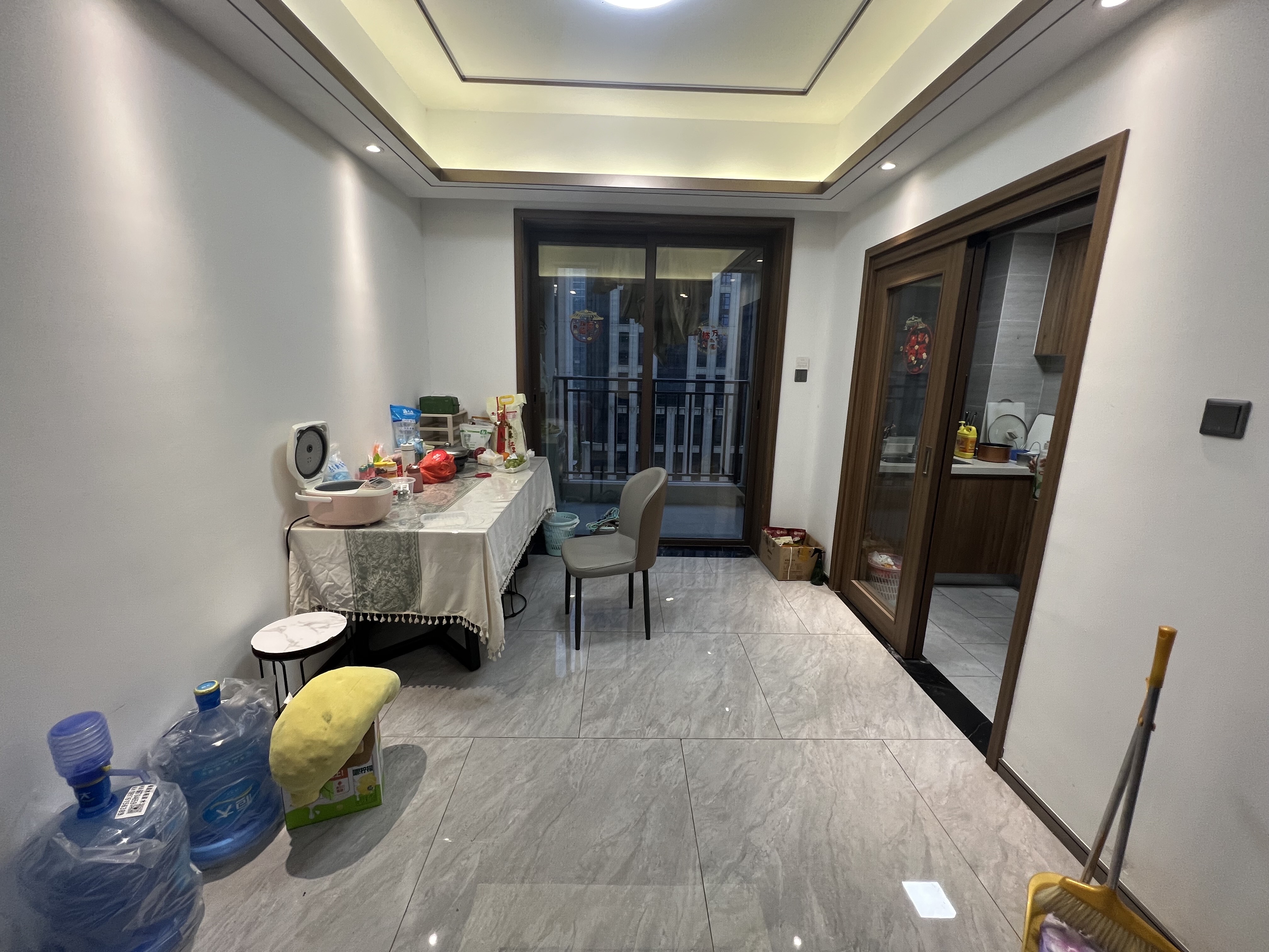 海航豪庭南苑 3室2厅2卫 5000.0元/月 海航豪庭南苑 3室2厅2卫 5000.0元/月室内图